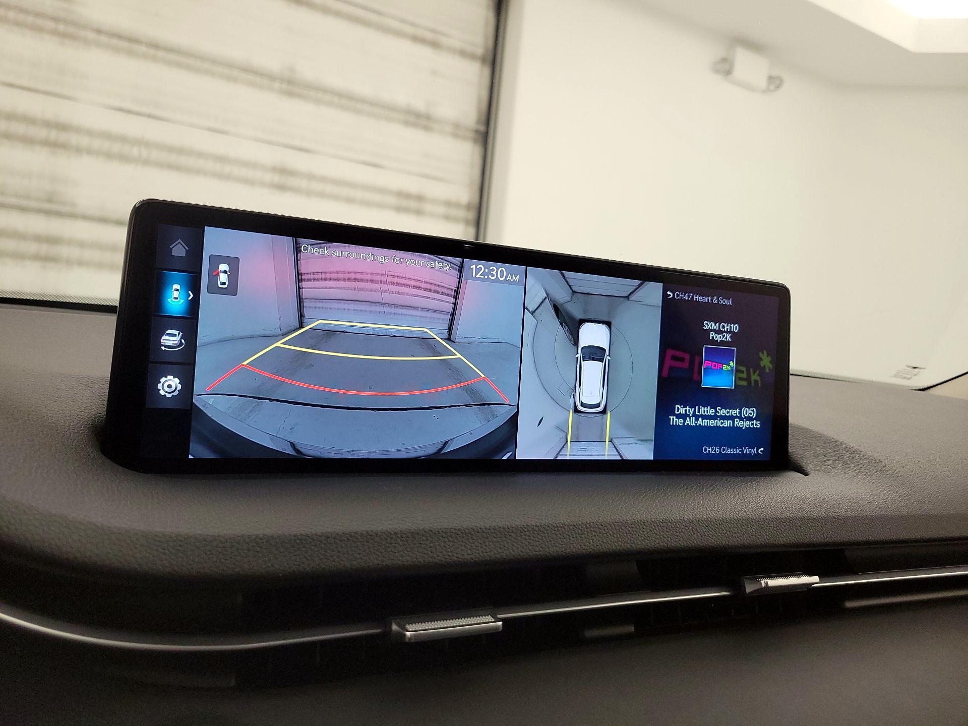 Thumbnail: 2025 Genesis GV70 - 15