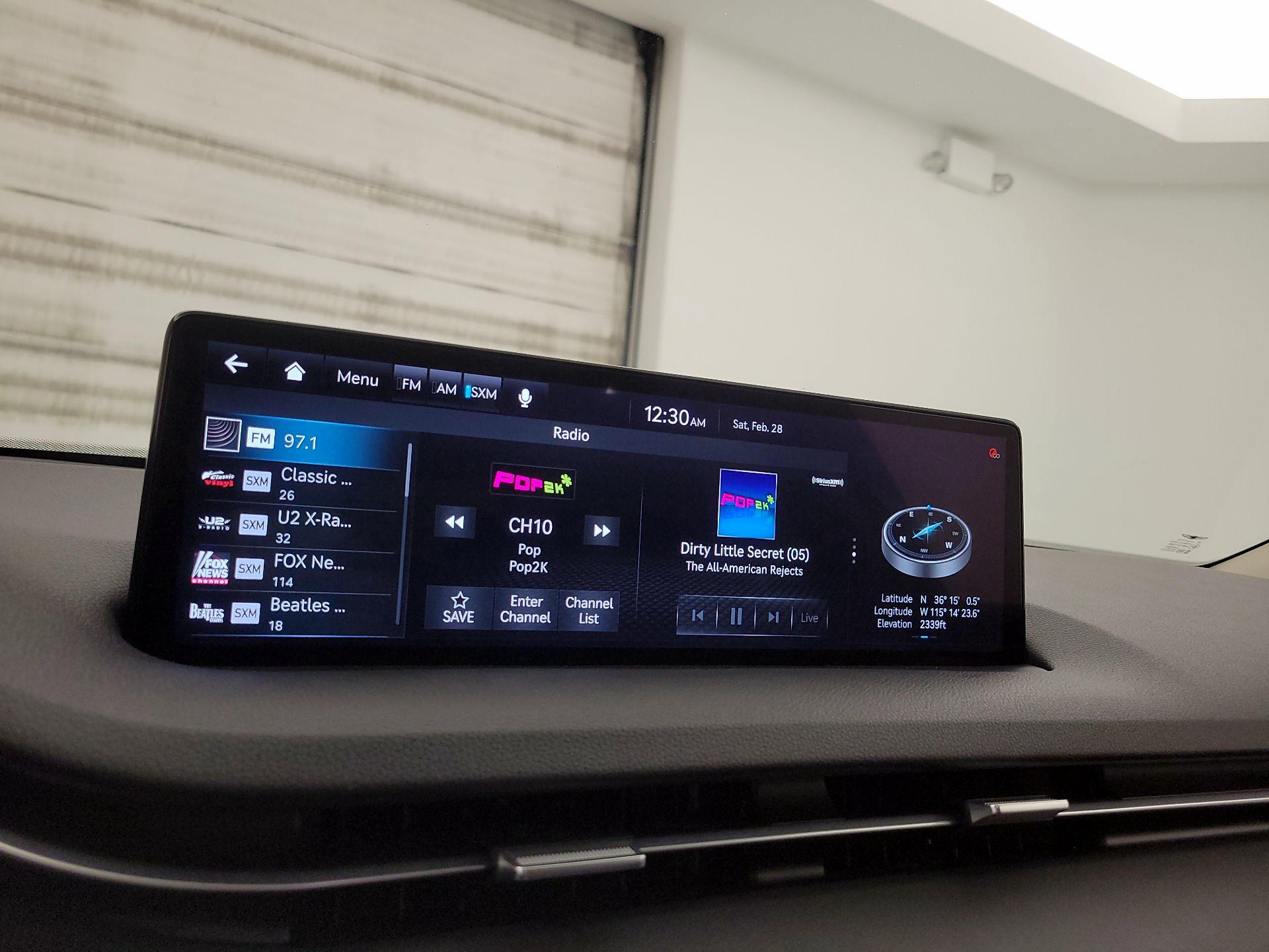 Thumbnail: 2025 Genesis GV70 - 16