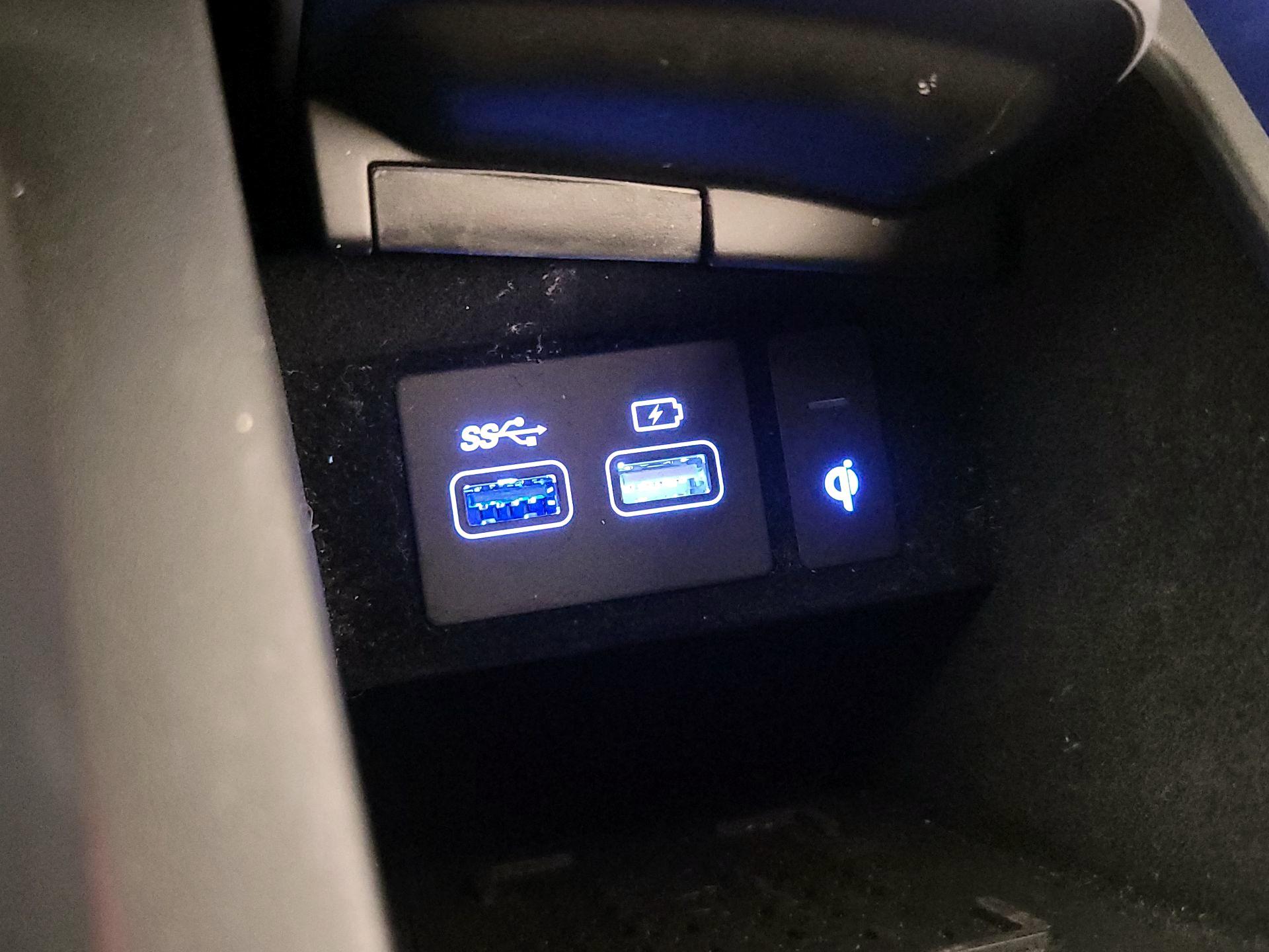 Thumbnail: 2025 Genesis GV70 - 18