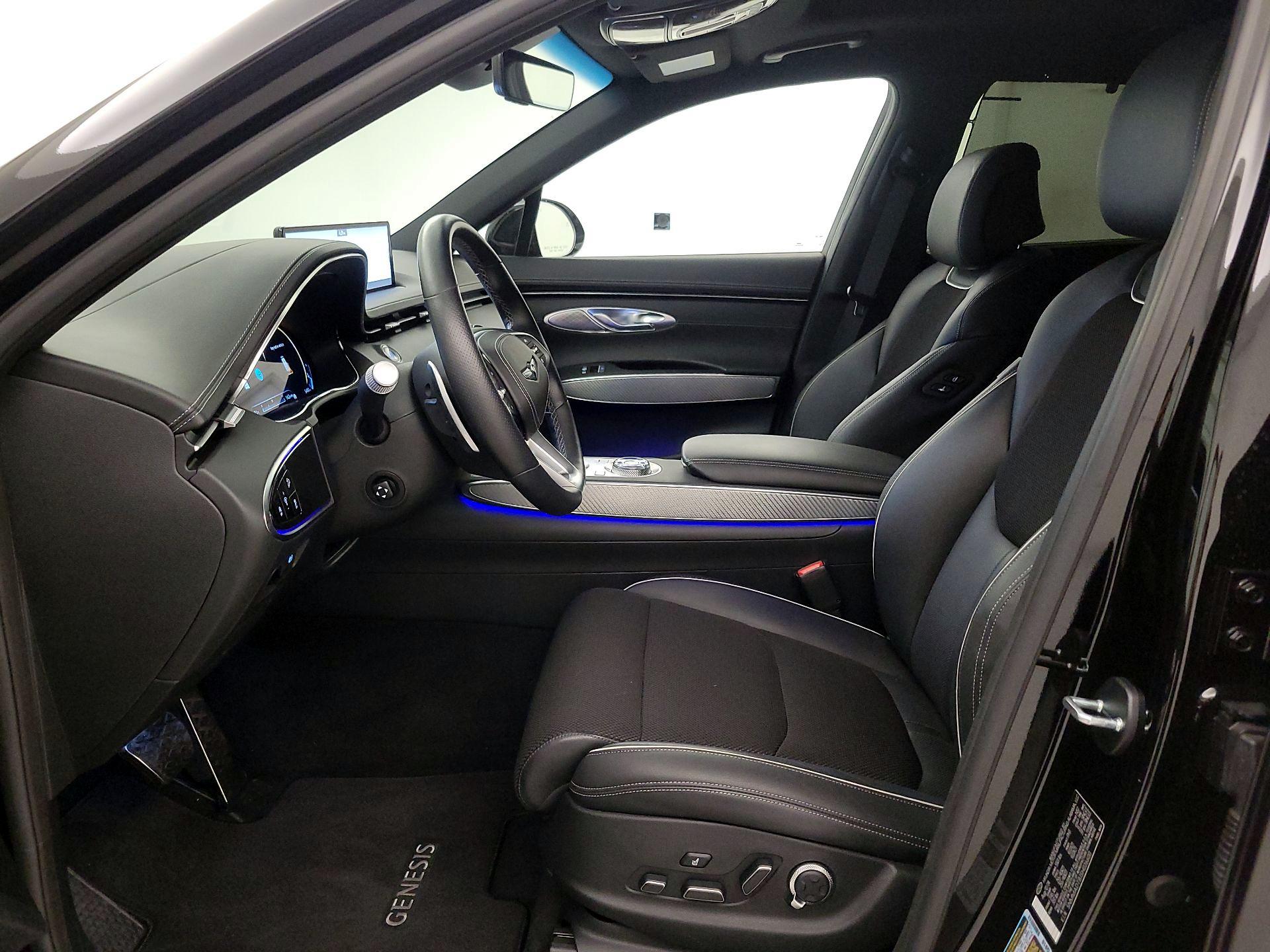 Thumbnail: 2025 Genesis GV70 - 11