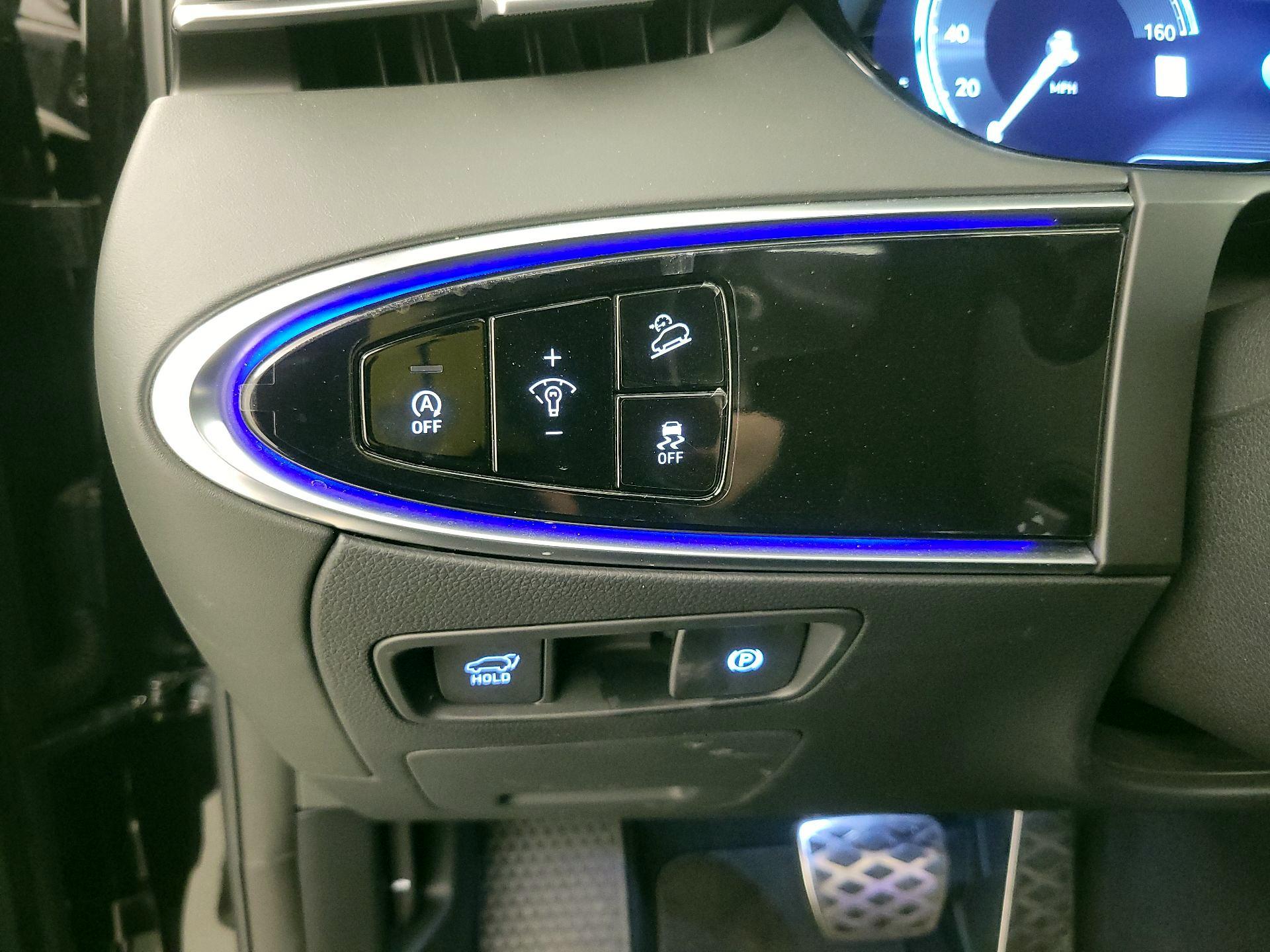 Thumbnail: 2025 Genesis GV70 - 13