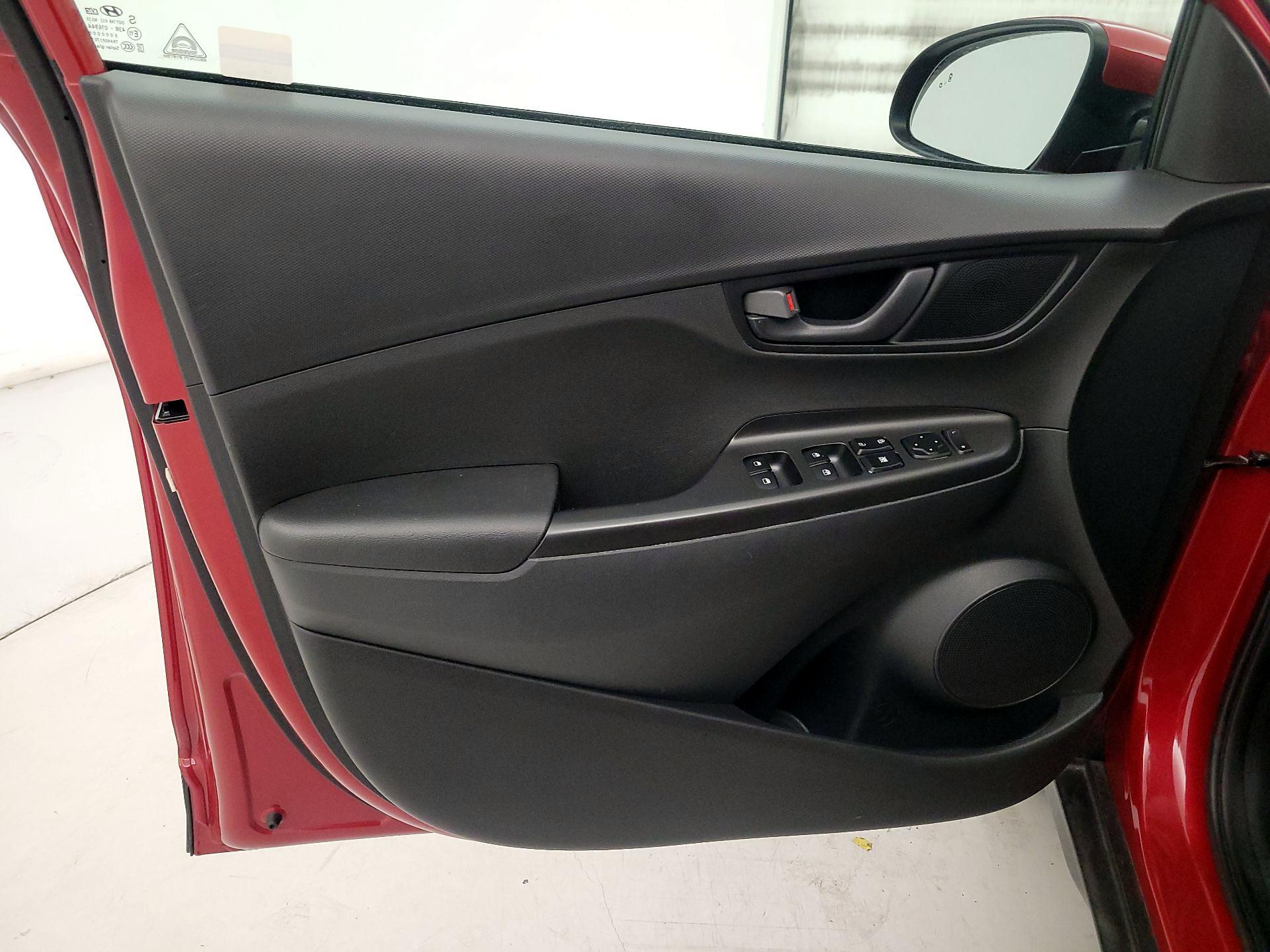 Thumbnail: 2020 Hyundai Kona - 12