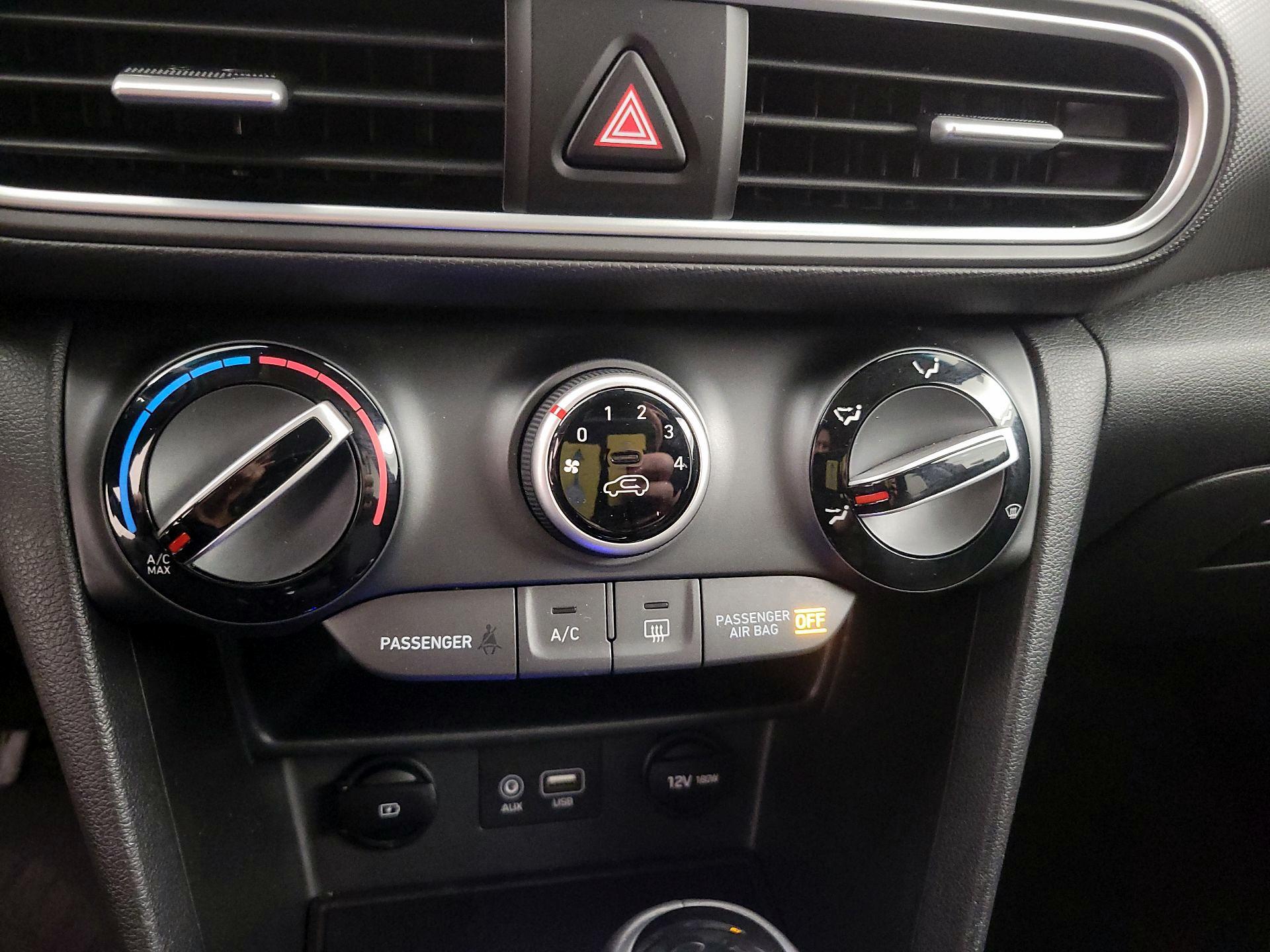 Thumbnail: 2020 Hyundai Kona - 16