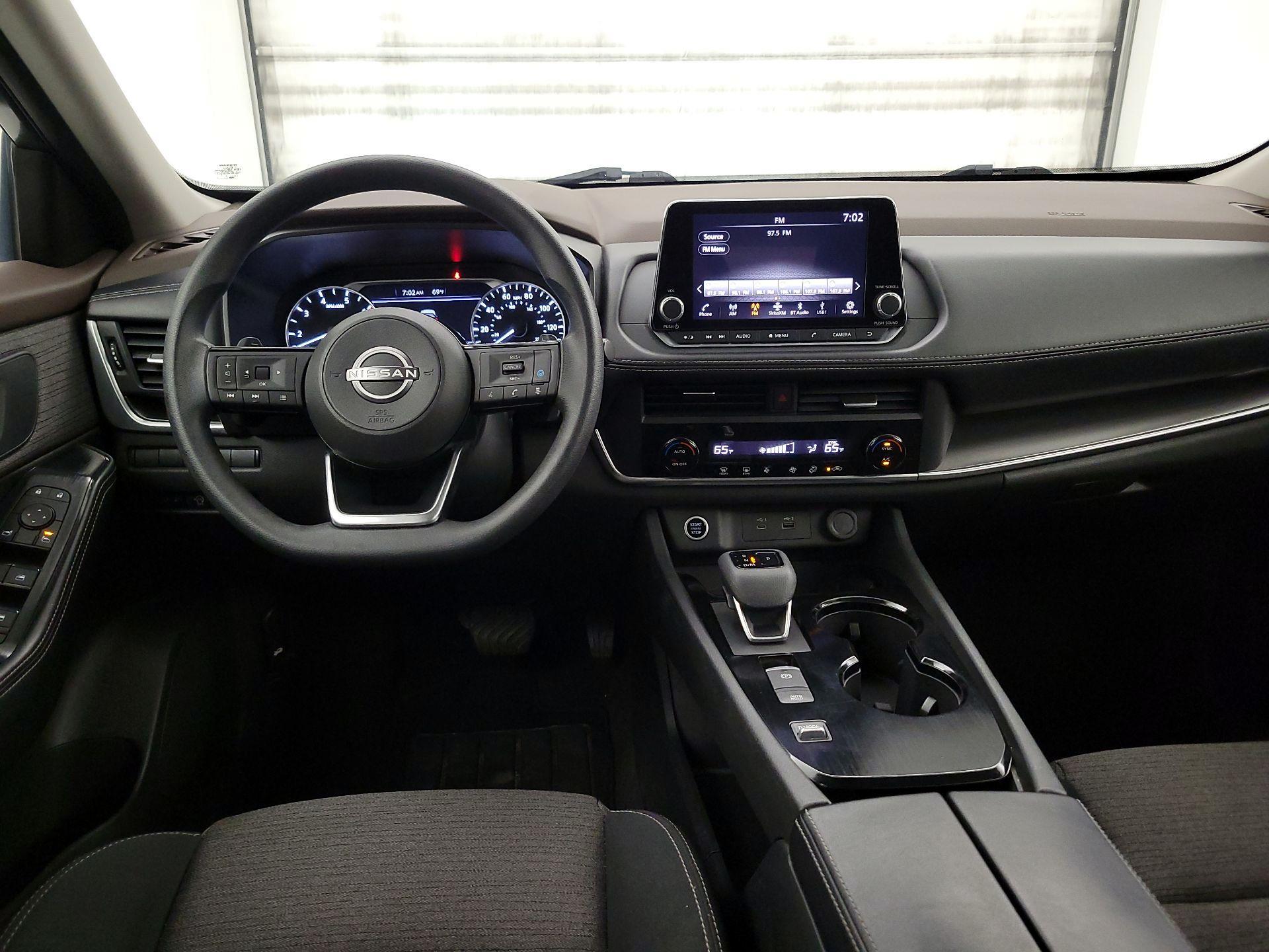 Thumbnail: 2023 Nissan Rogue - 9