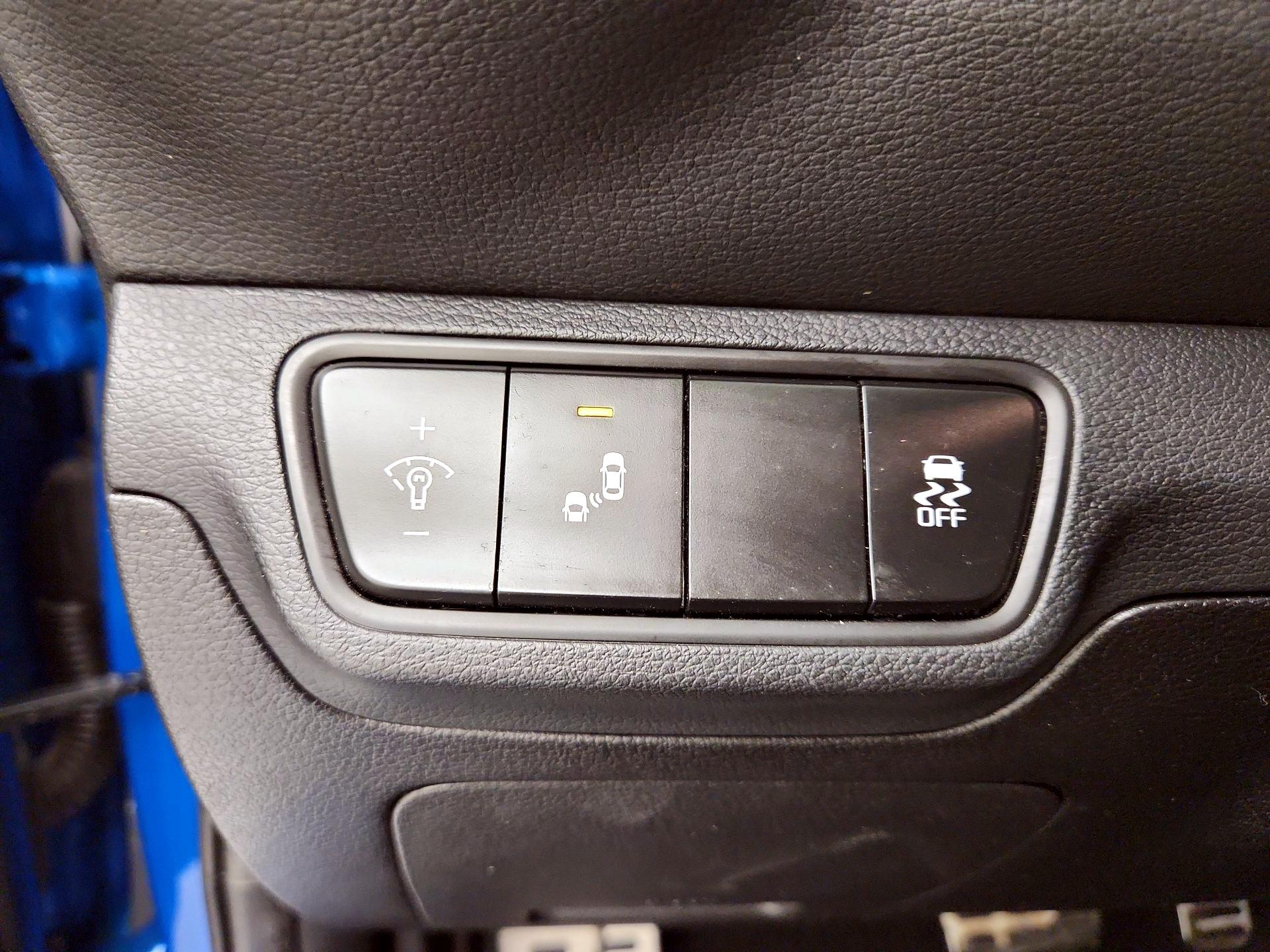 Thumbnail: 2023 Kia Forte - 13