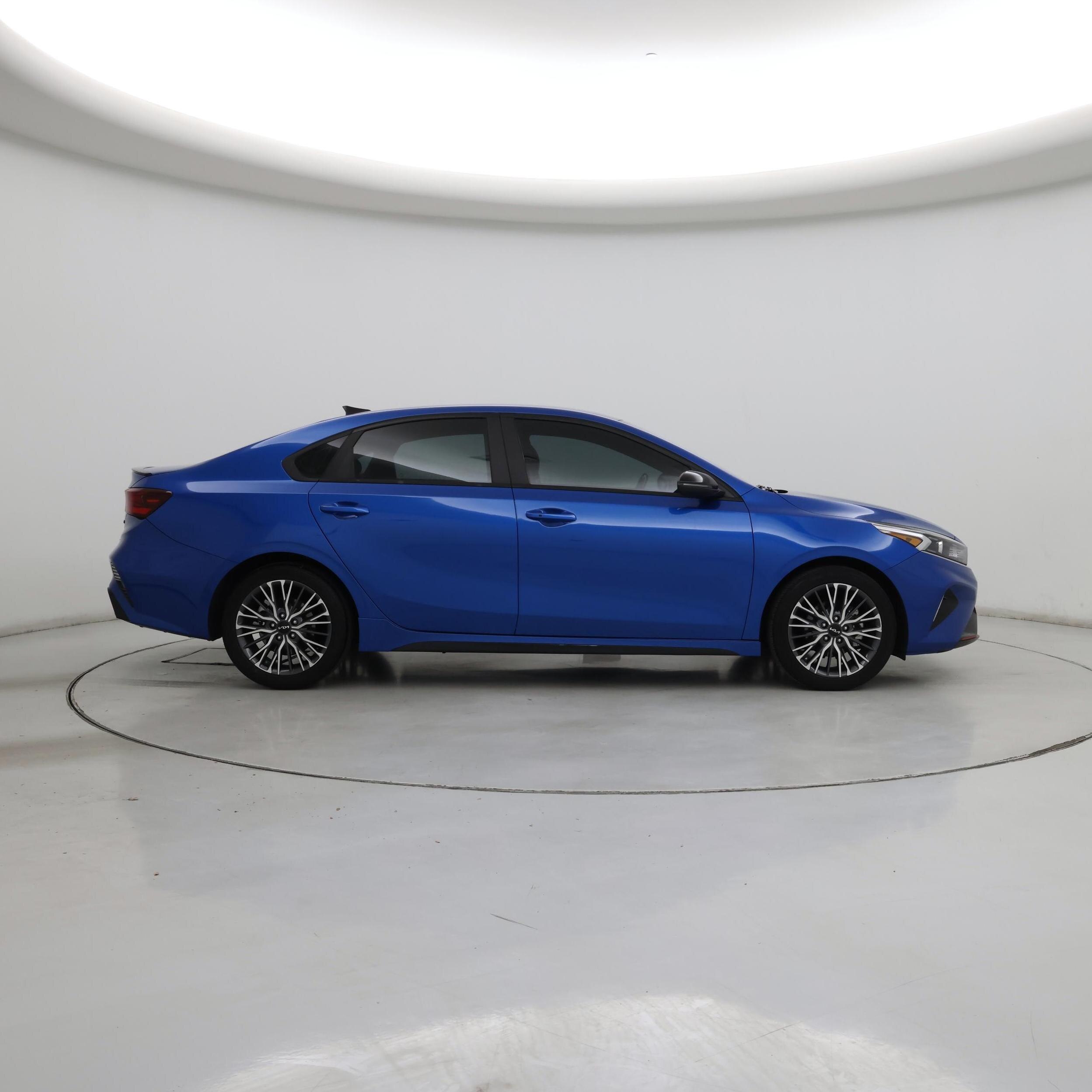 Thumbnail: 2023 Kia Forte - 7