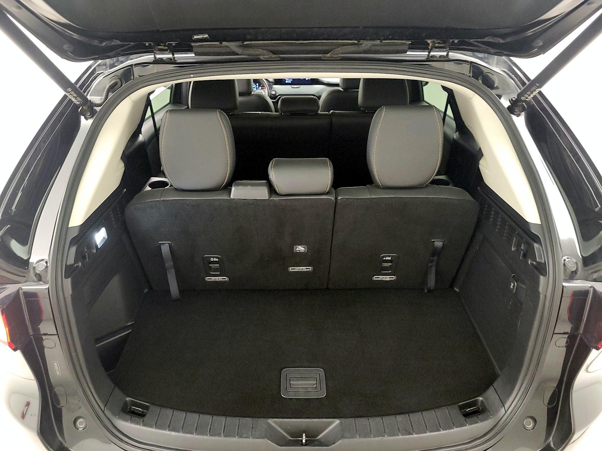 Thumbnail: 2024 Mazda CX-90 - 18