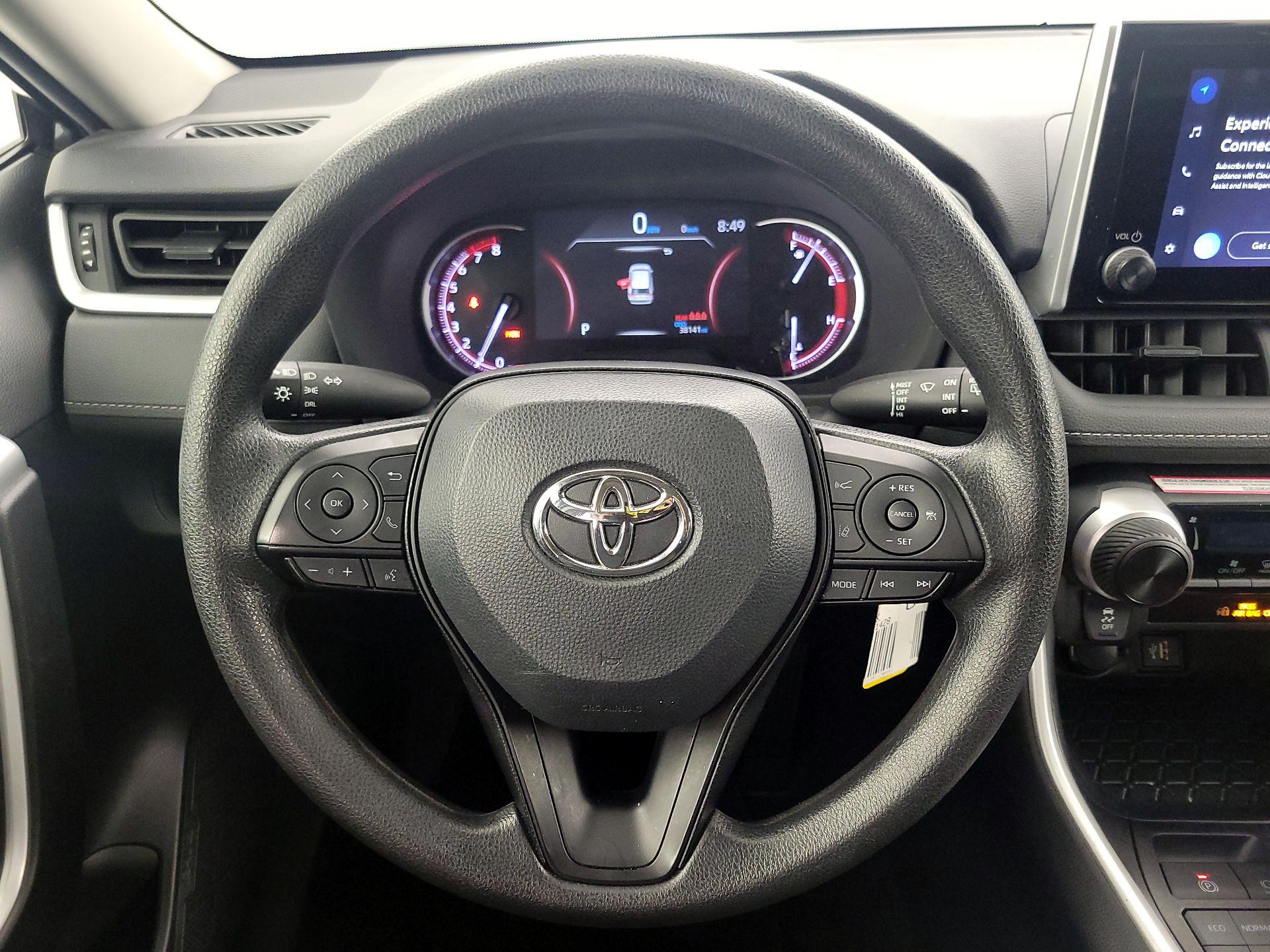 Thumbnail: 2024 Toyota RAV4 - 10