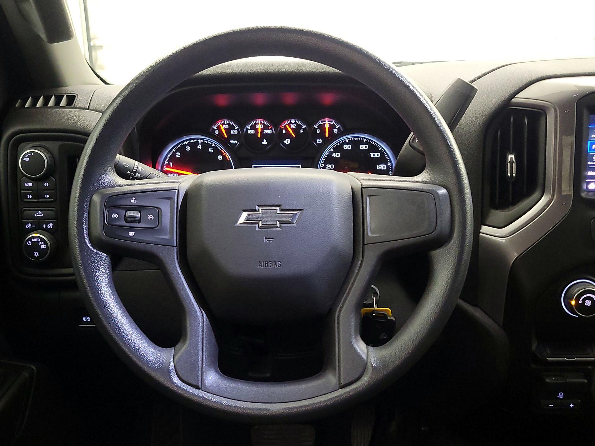 Thumbnail: 2021 Chevrolet Silverado 1500 - 10