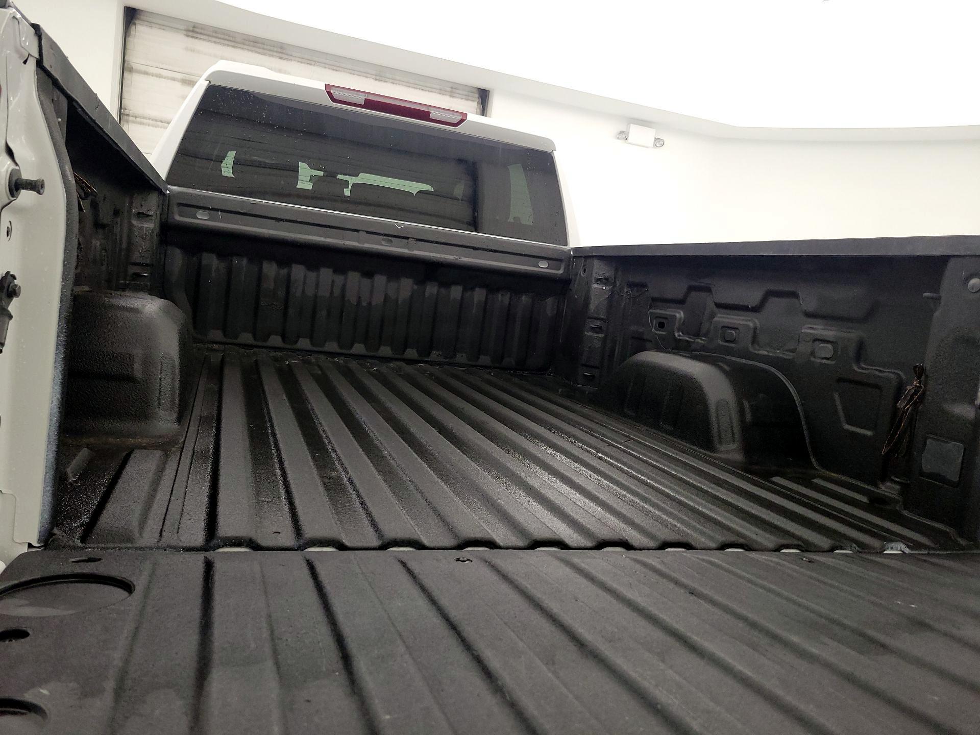 Thumbnail: 2021 Chevrolet Silverado 1500 - 20