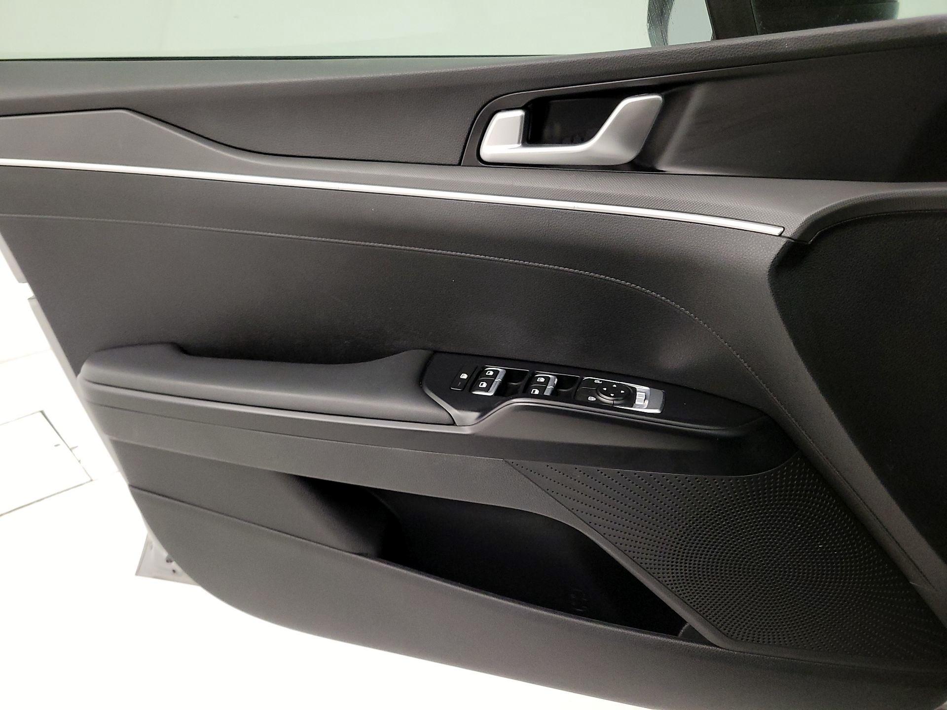 Thumbnail: 2023 Kia K5 - 12