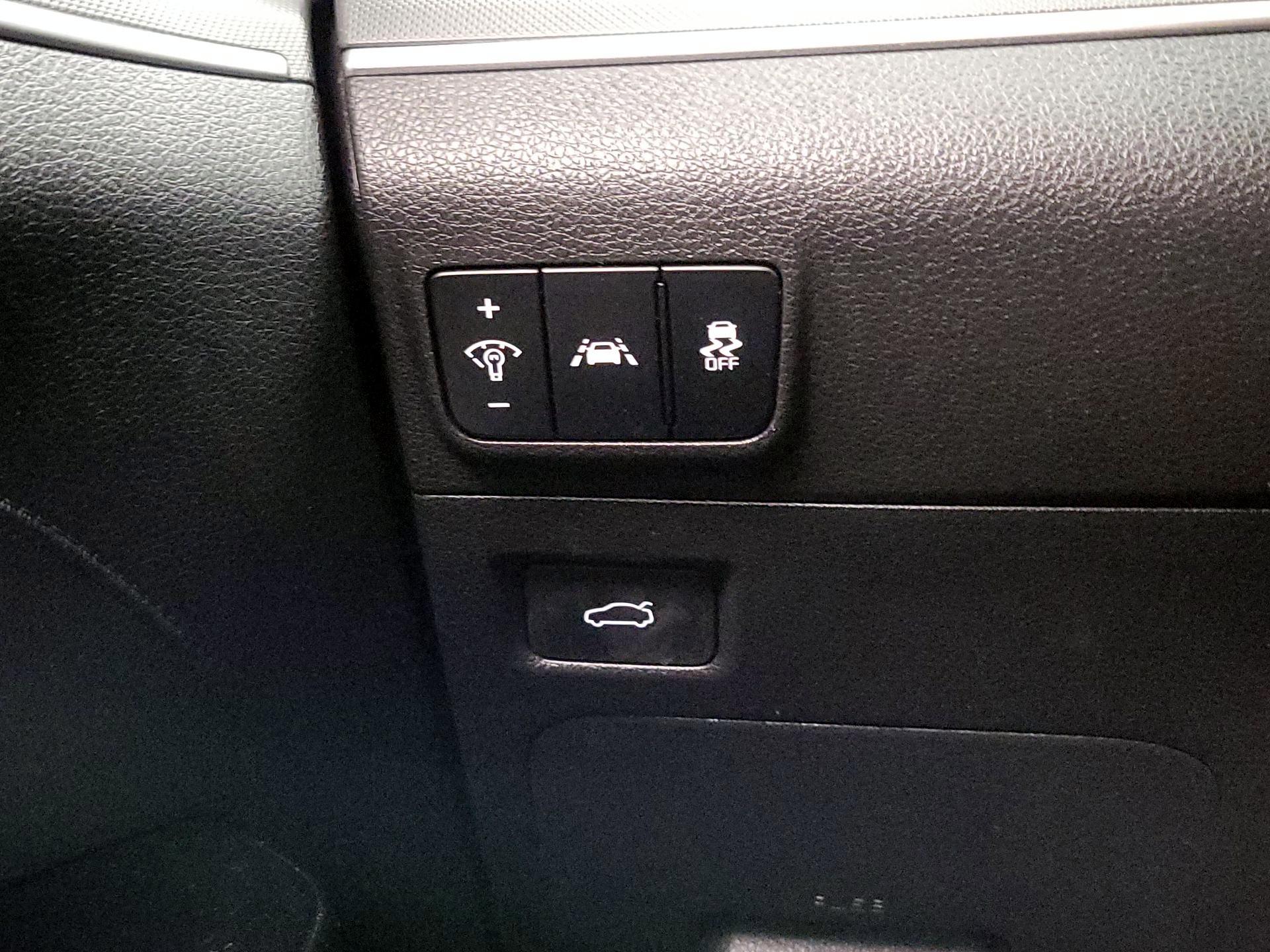 Thumbnail: 2023 Kia K5 - 13