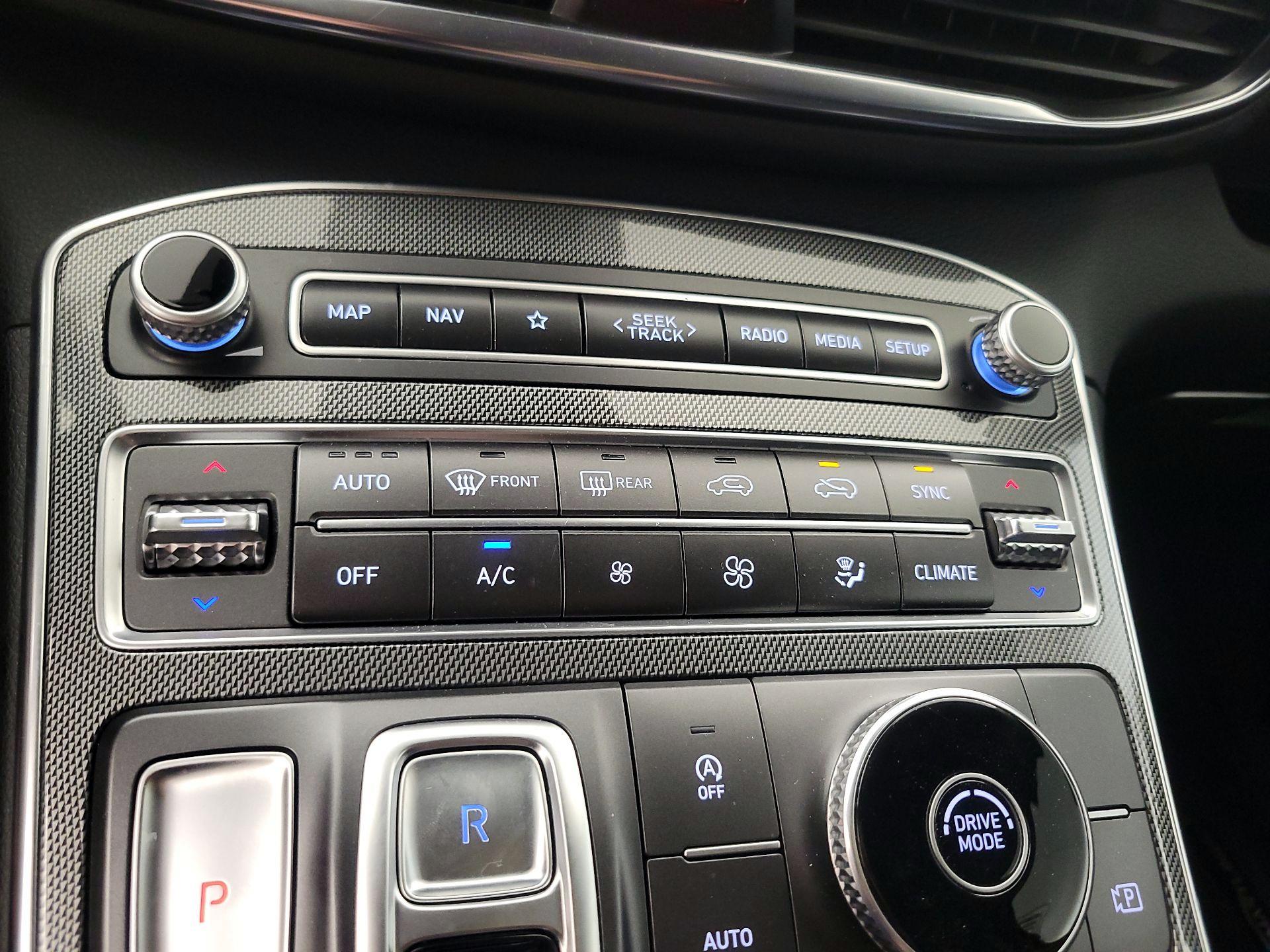 Thumbnail: 2023 Hyundai Santa Fe - 17