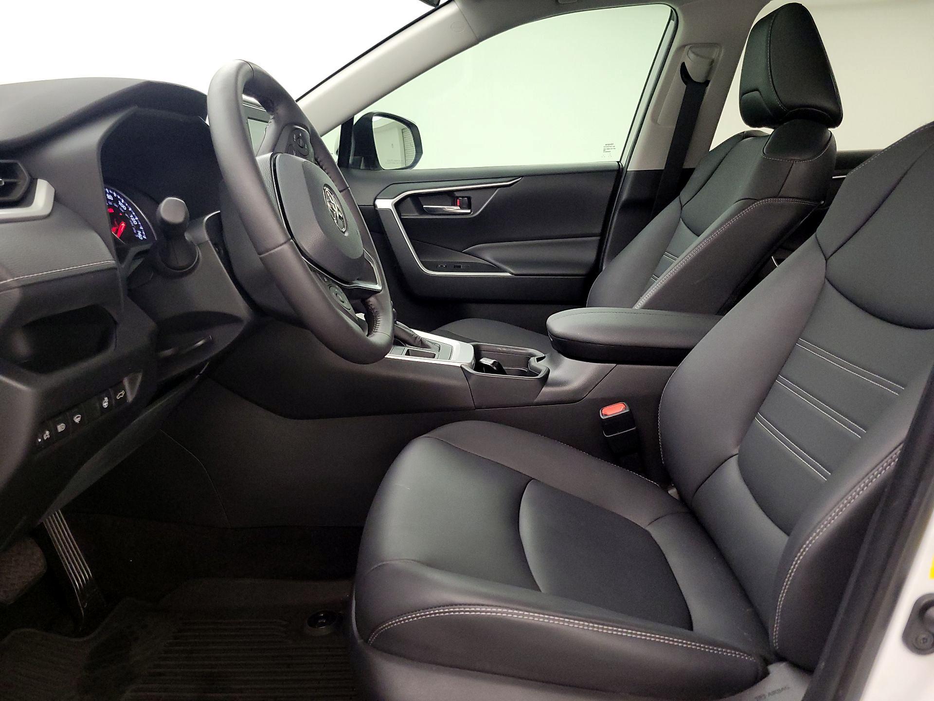 Thumbnail: 2021 Toyota RAV4 - 11