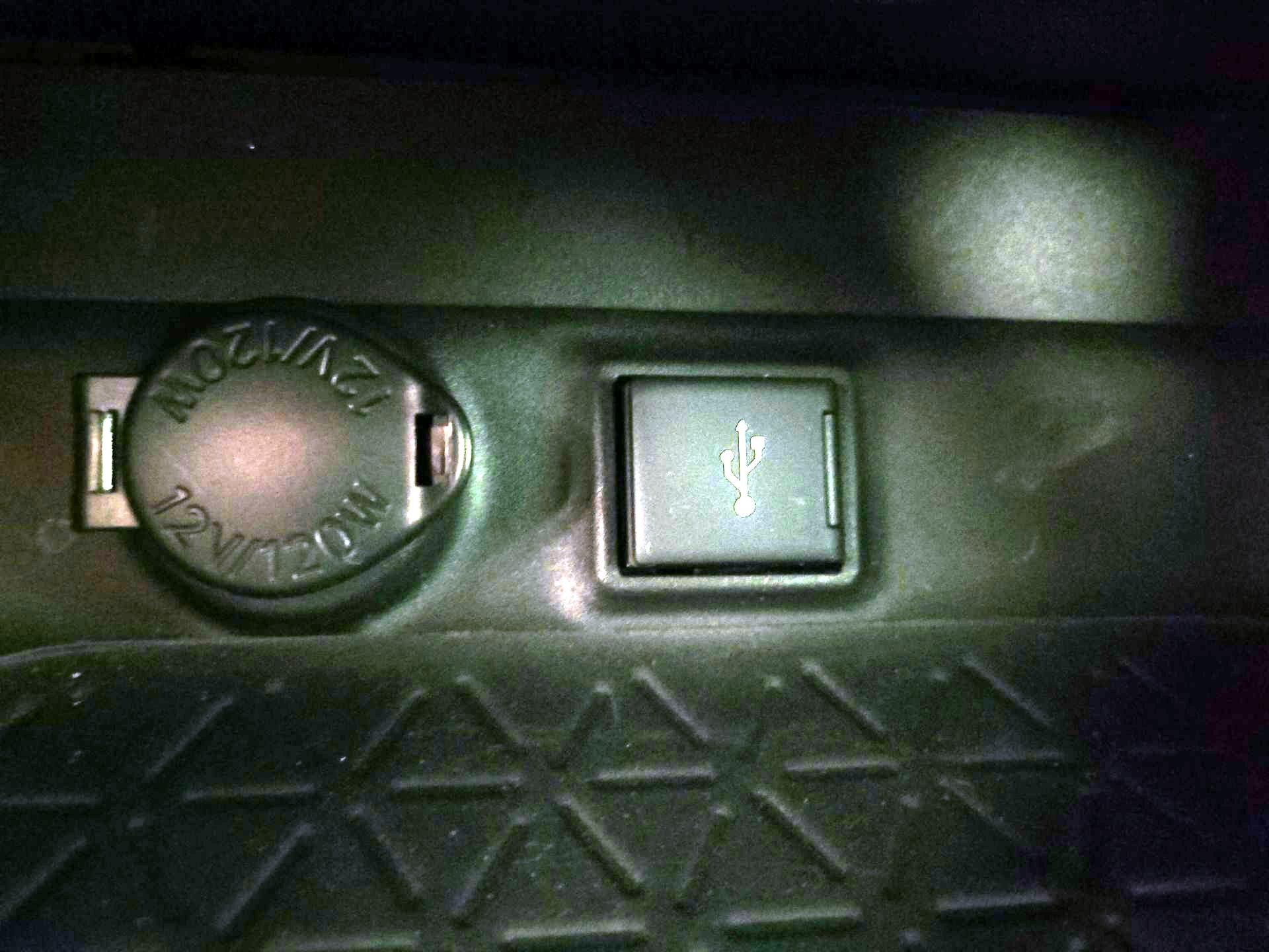 Thumbnail: 2021 Toyota RAV4 - 18