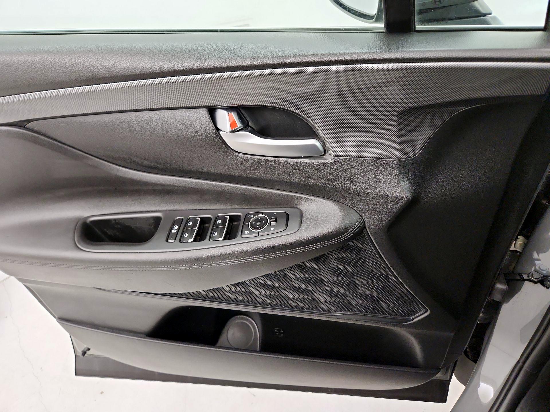 Thumbnail: 2023 Hyundai Santa Fe - 12