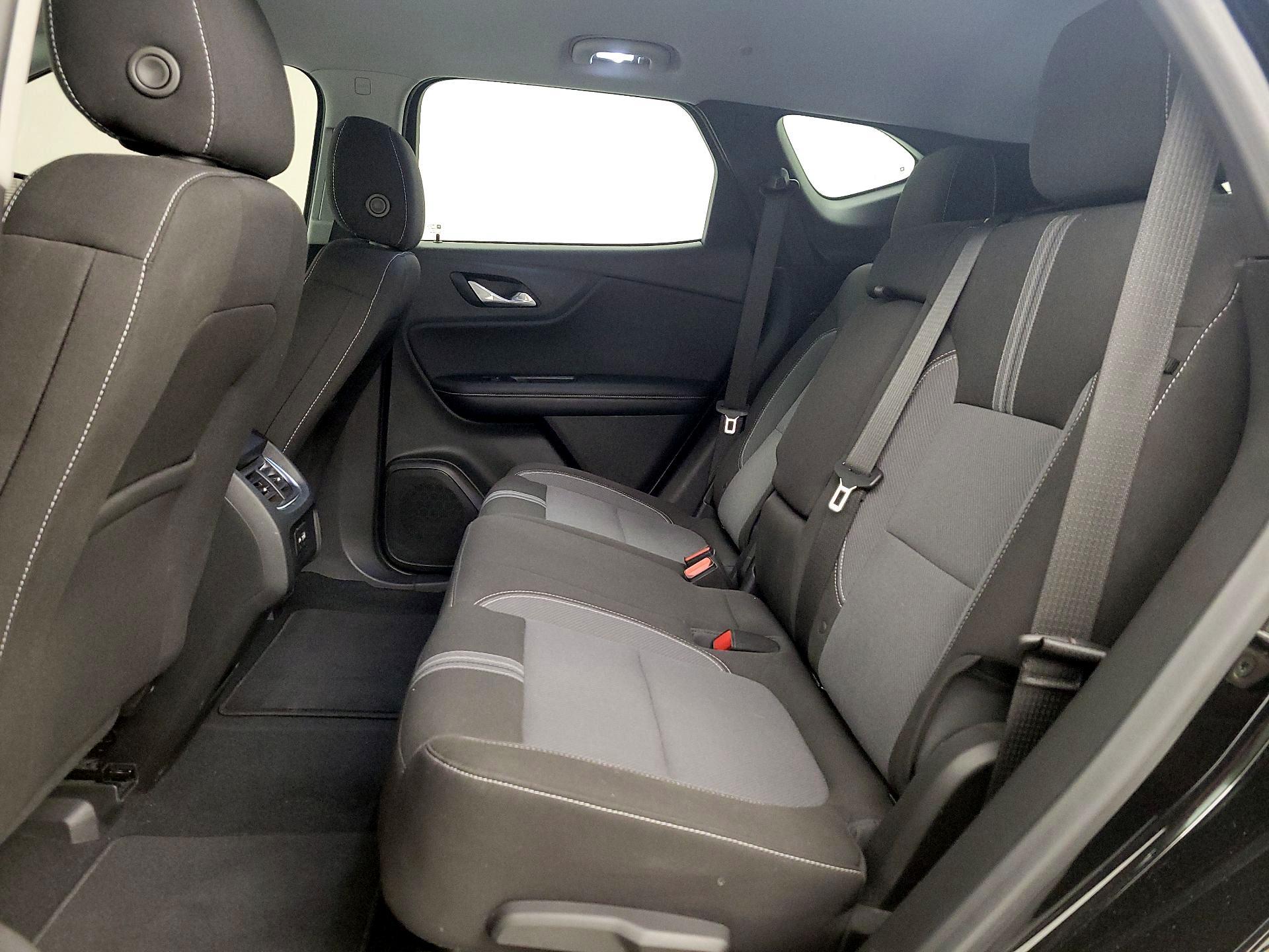 Thumbnail: 2023 Chevrolet Blazer - 18