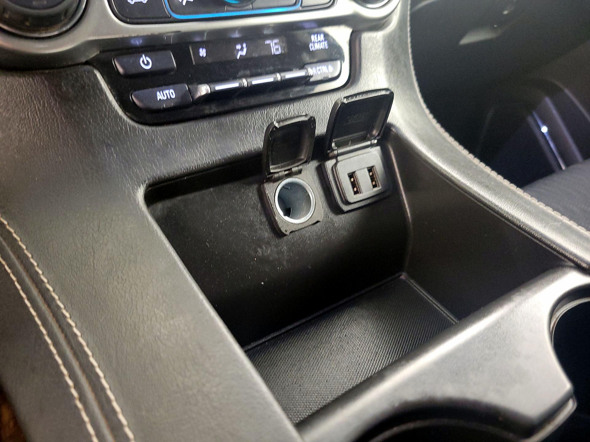 Thumbnail: 2020 Chevrolet Tahoe - 18