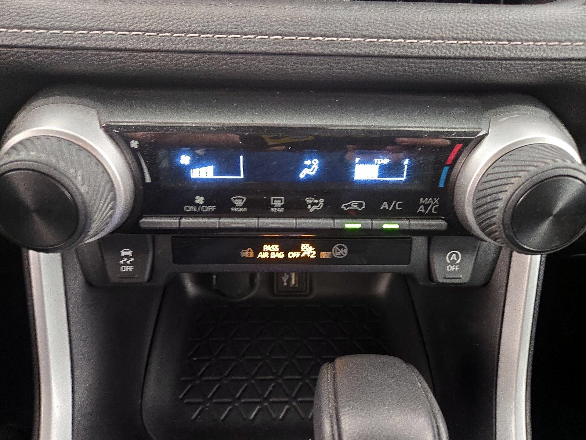 Thumbnail: 2024 Toyota RAV4 - 16