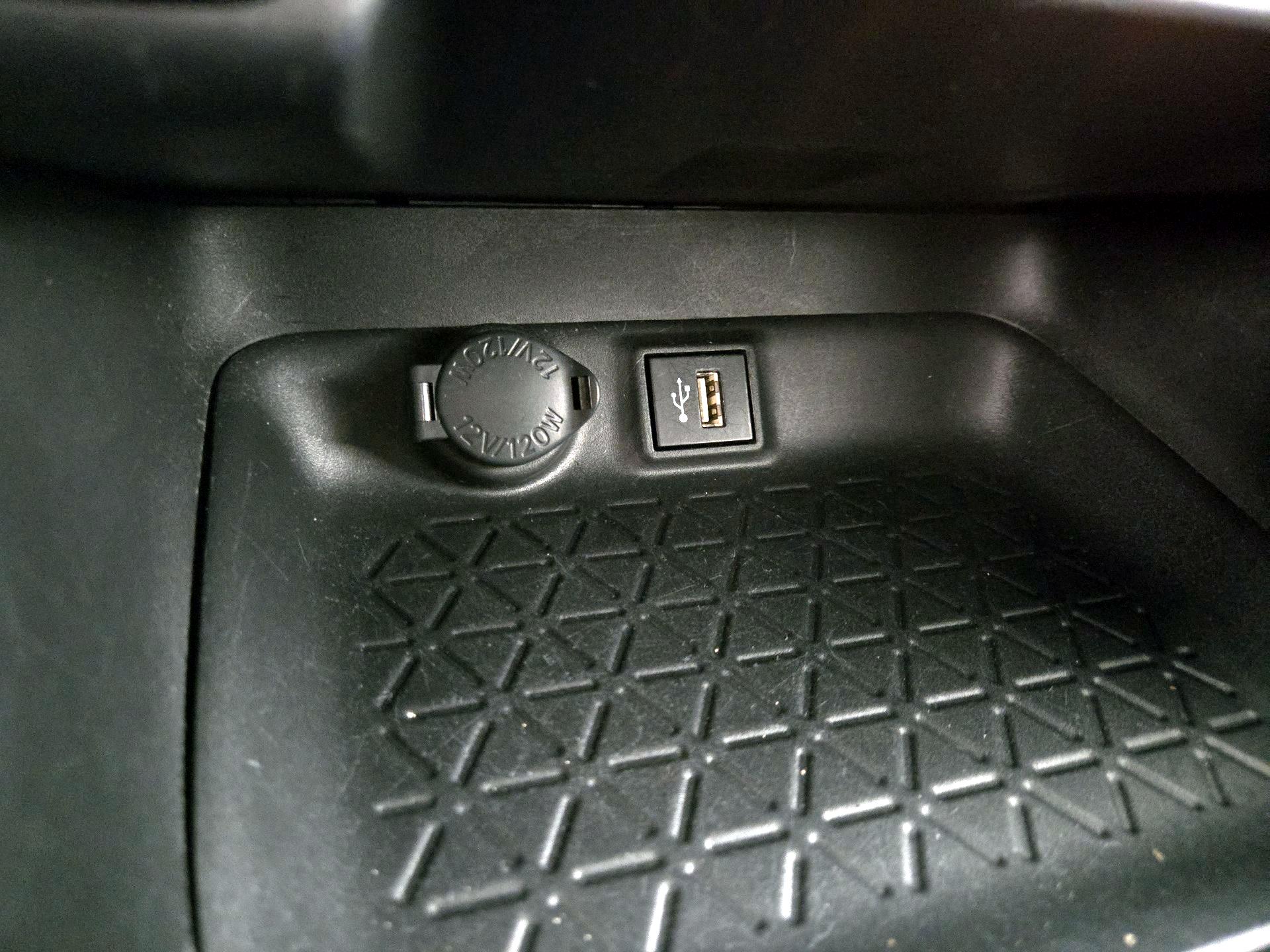 Thumbnail: 2024 Toyota RAV4 - 18