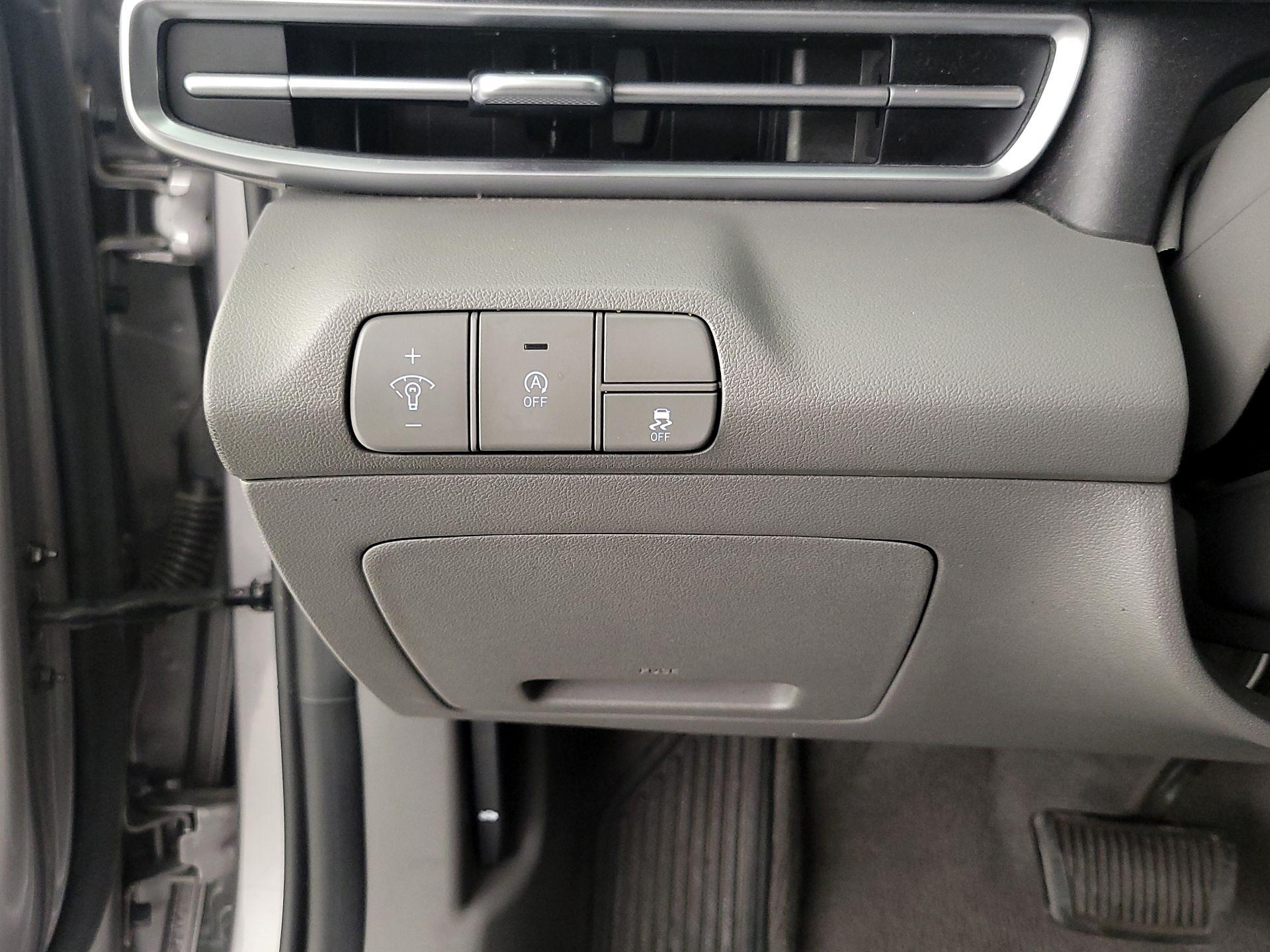 Thumbnail: 2024 Hyundai Elantra - 13