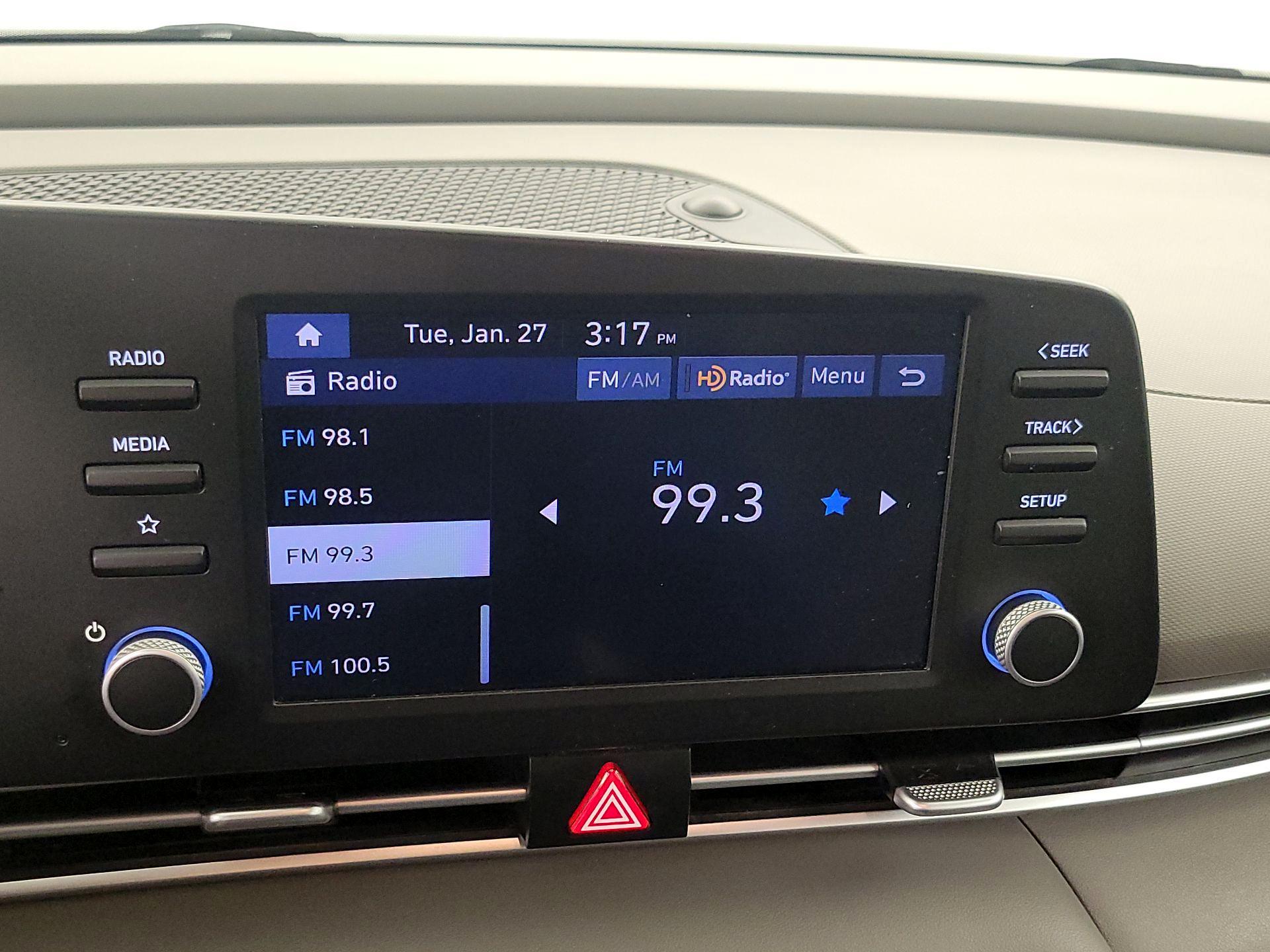 Thumbnail: 2024 Hyundai Elantra - 15