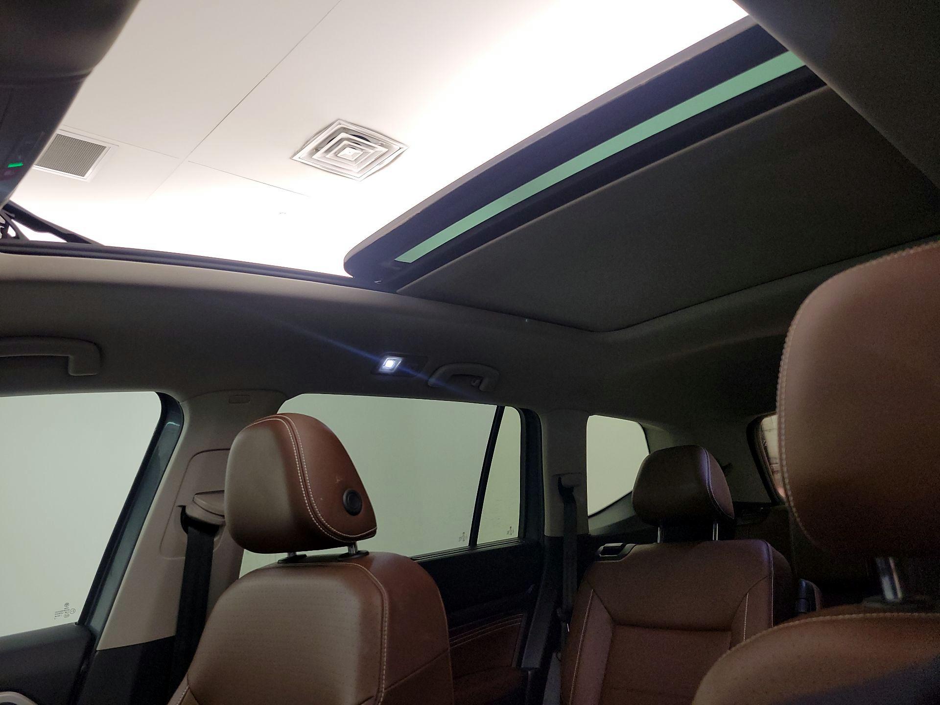 Thumbnail: 2022 Volkswagen Atlas - 19