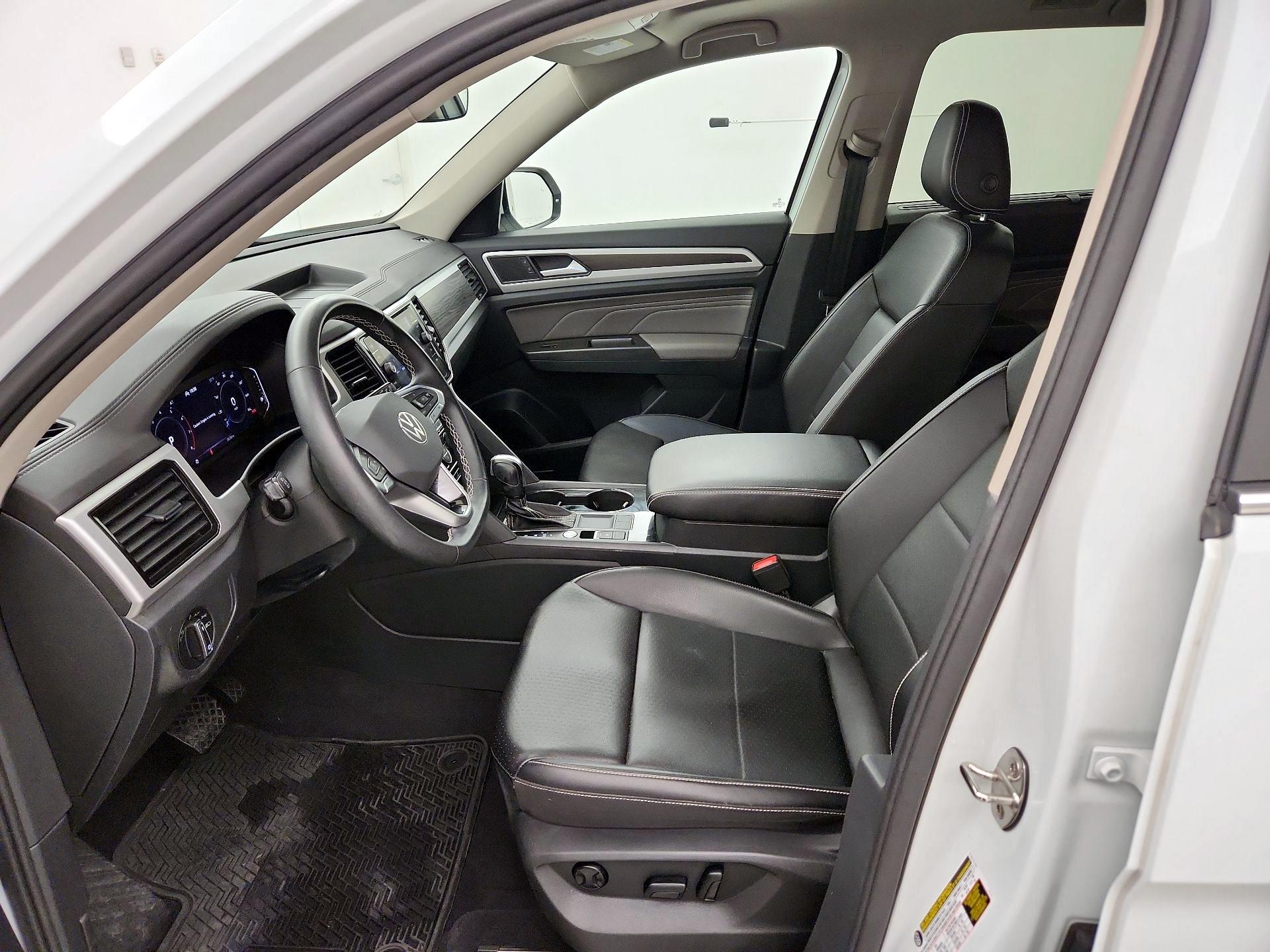 Thumbnail: 2023 Volkswagen Atlas - 11