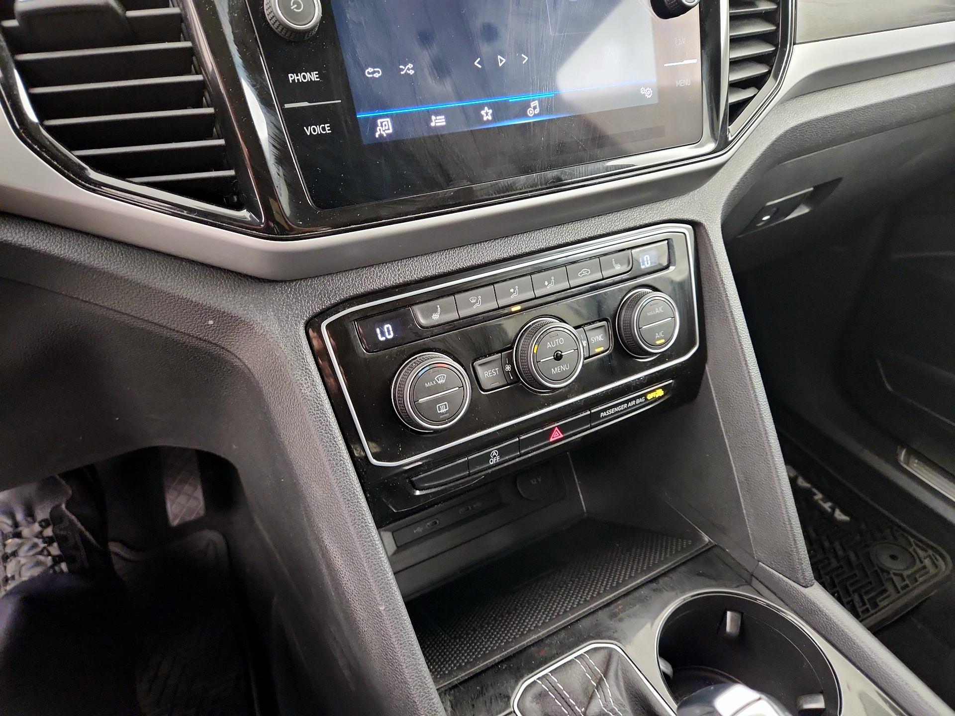 Thumbnail: 2023 Volkswagen Atlas - 16