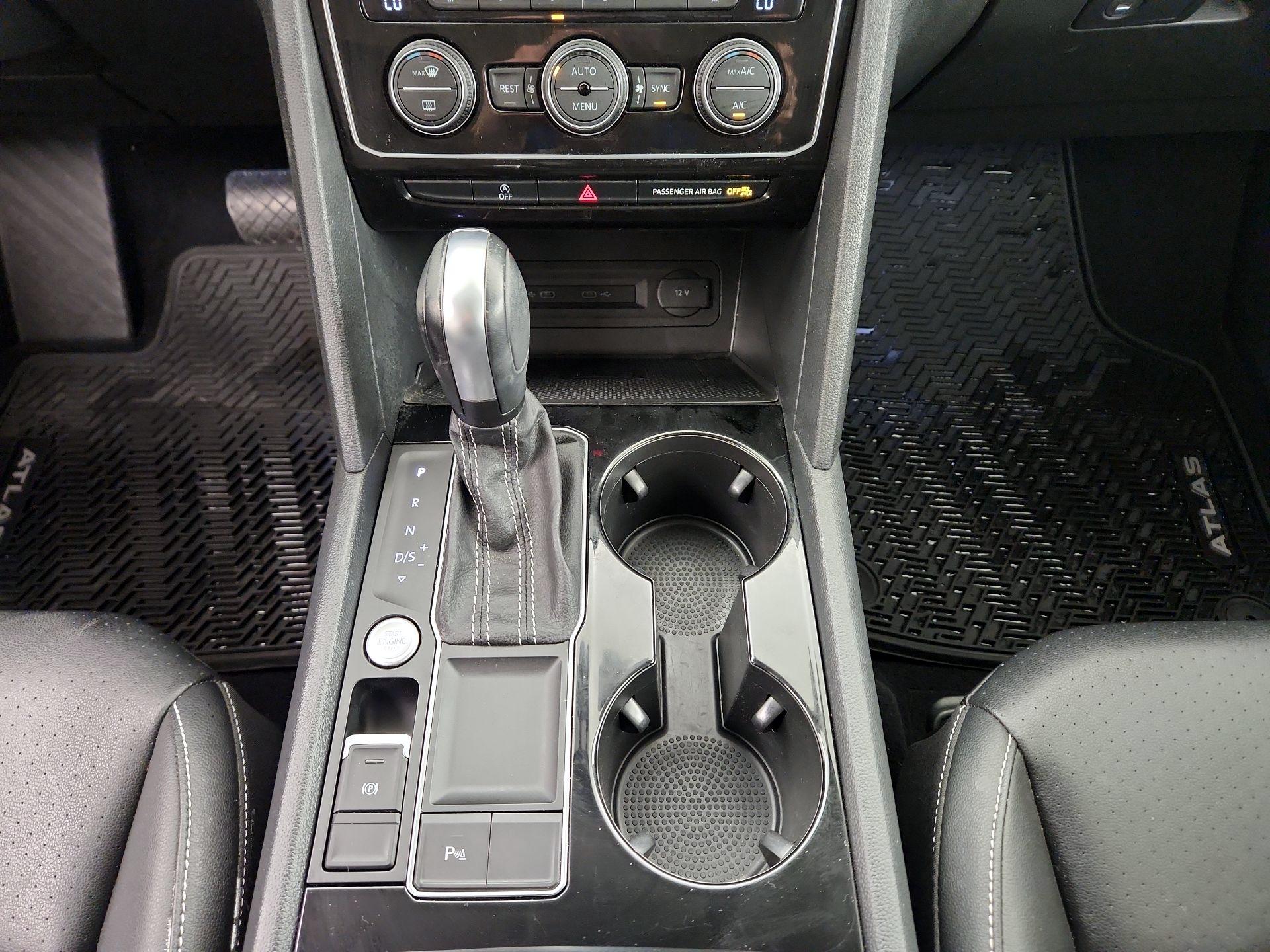 Thumbnail: 2023 Volkswagen Atlas - 17