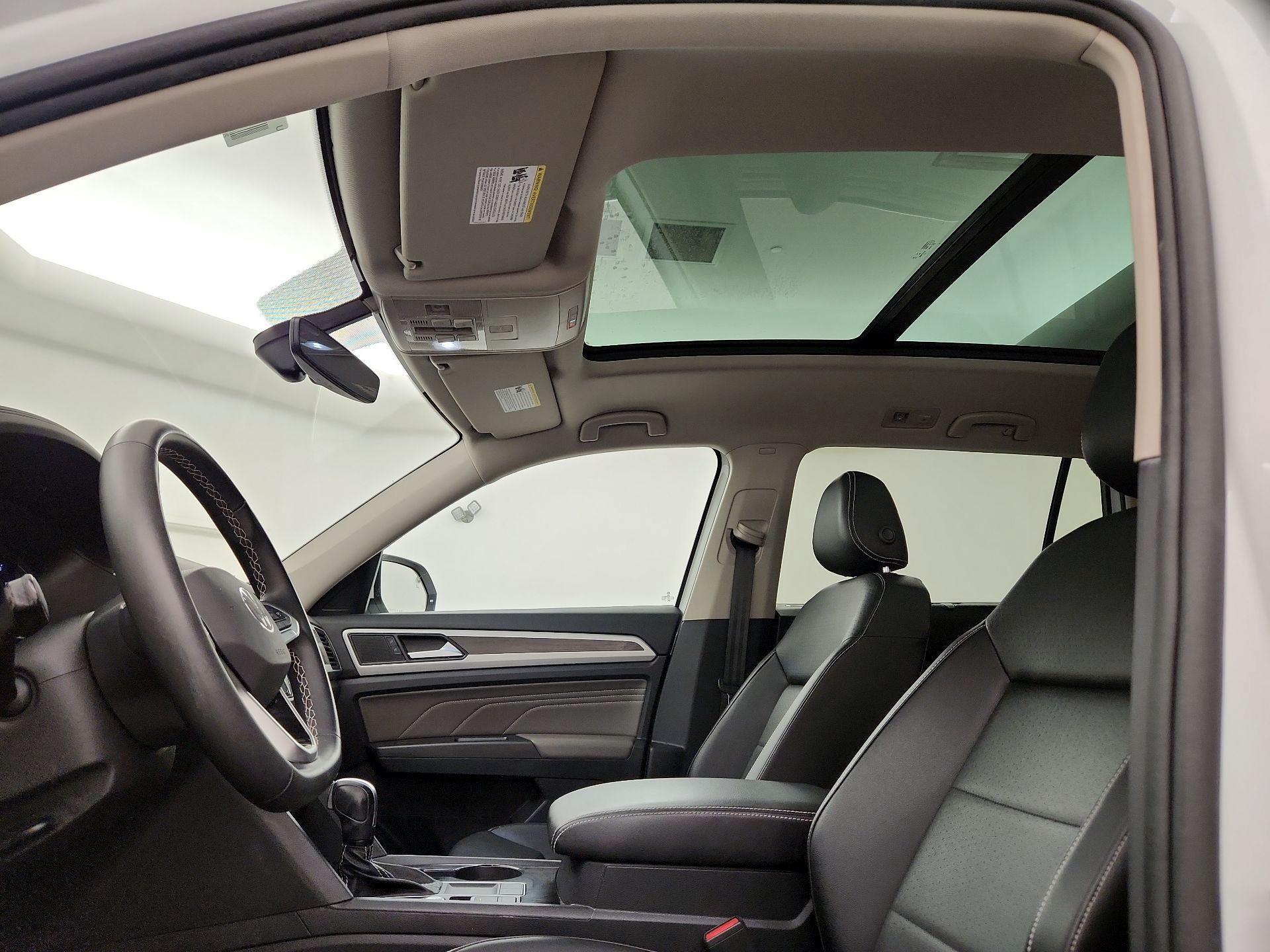 Thumbnail: 2023 Volkswagen Atlas - 19