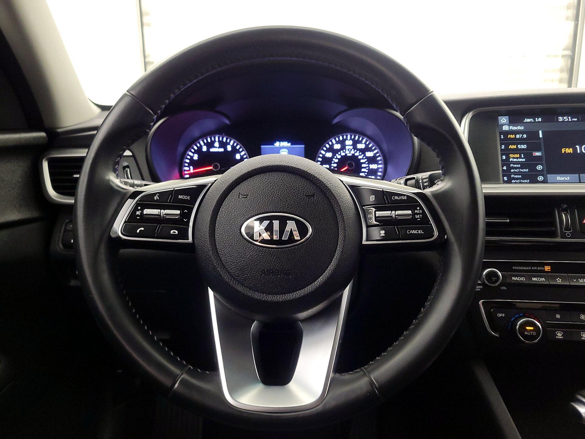 Thumbnail: 2020 Kia Optima - 10