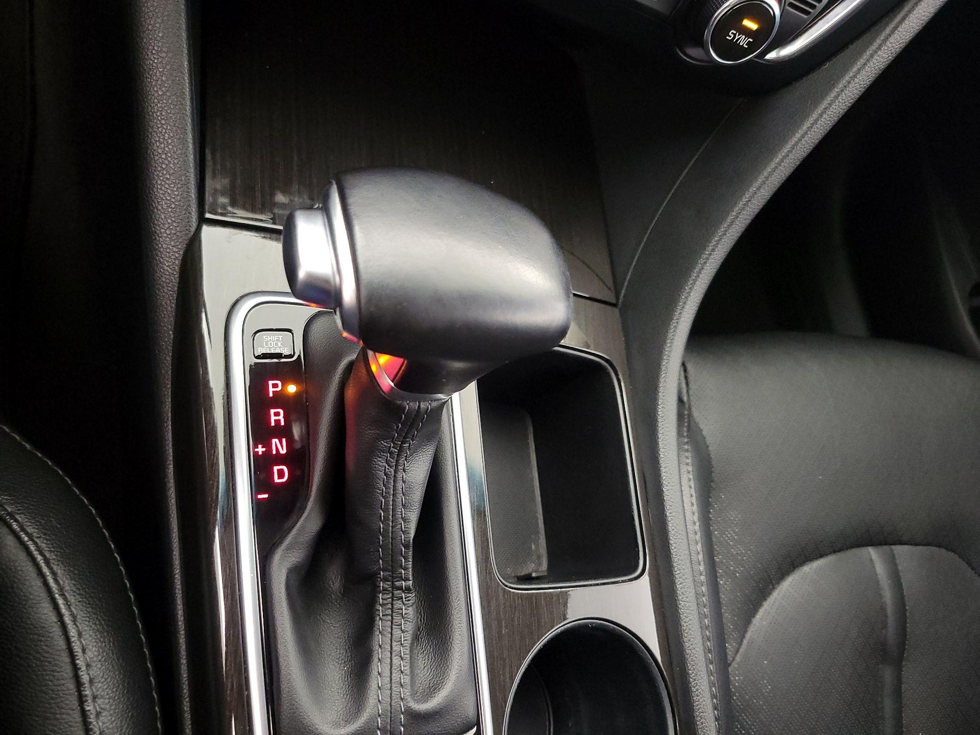 Thumbnail: 2020 Kia Optima - 17