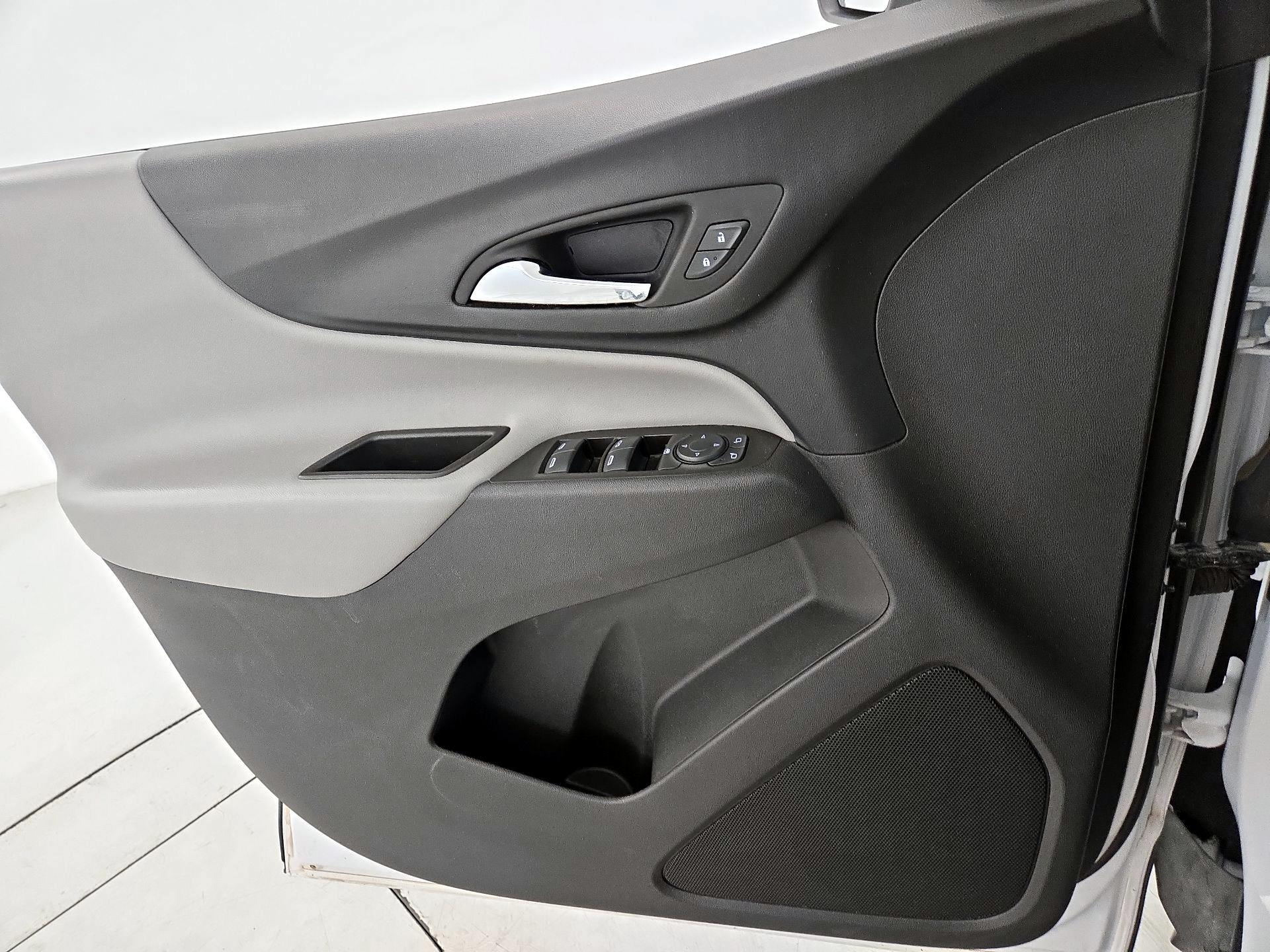 Thumbnail: 2024 Chevrolet Equinox - 12