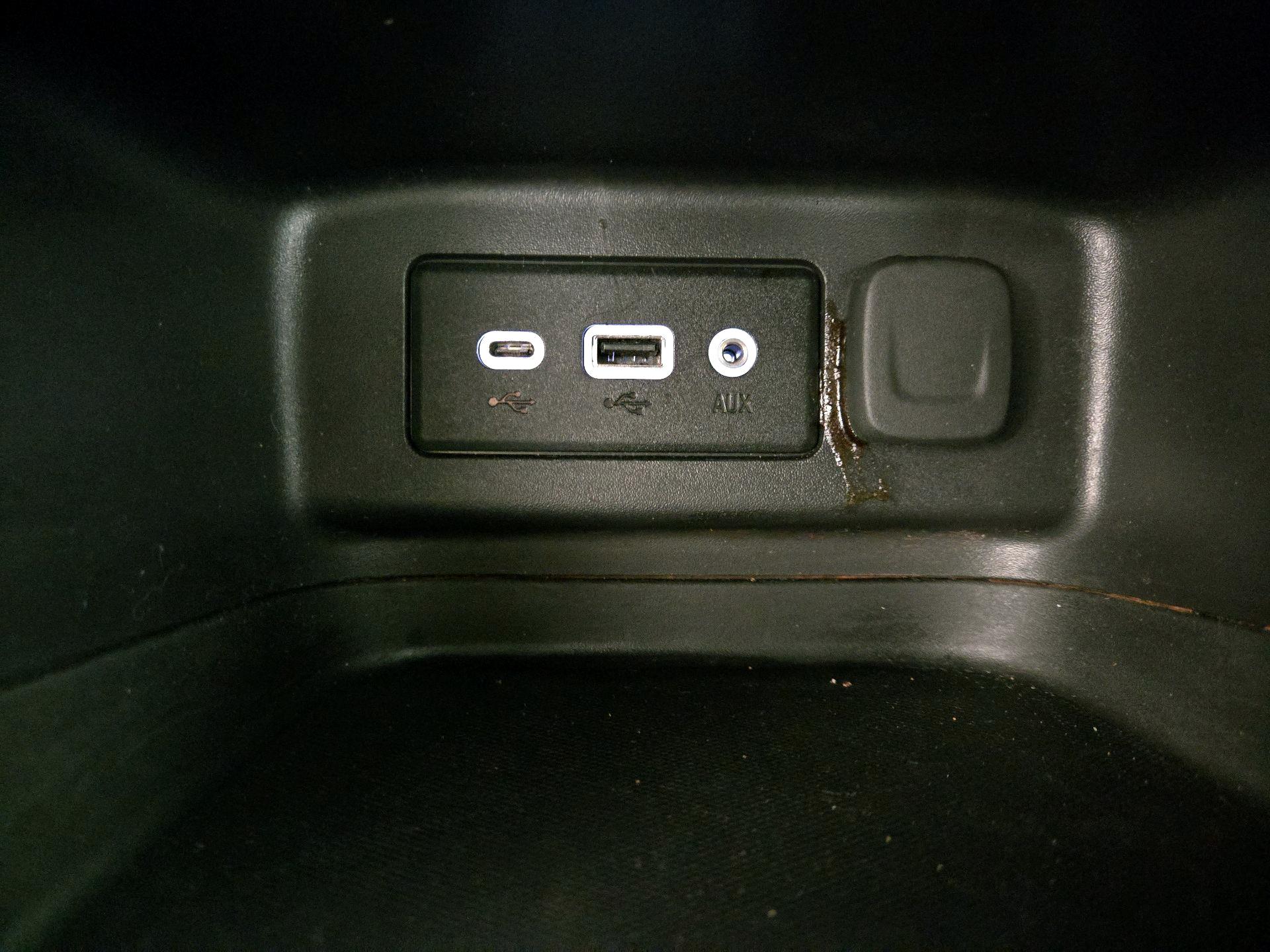 Thumbnail: 2024 Chevrolet Equinox - 18