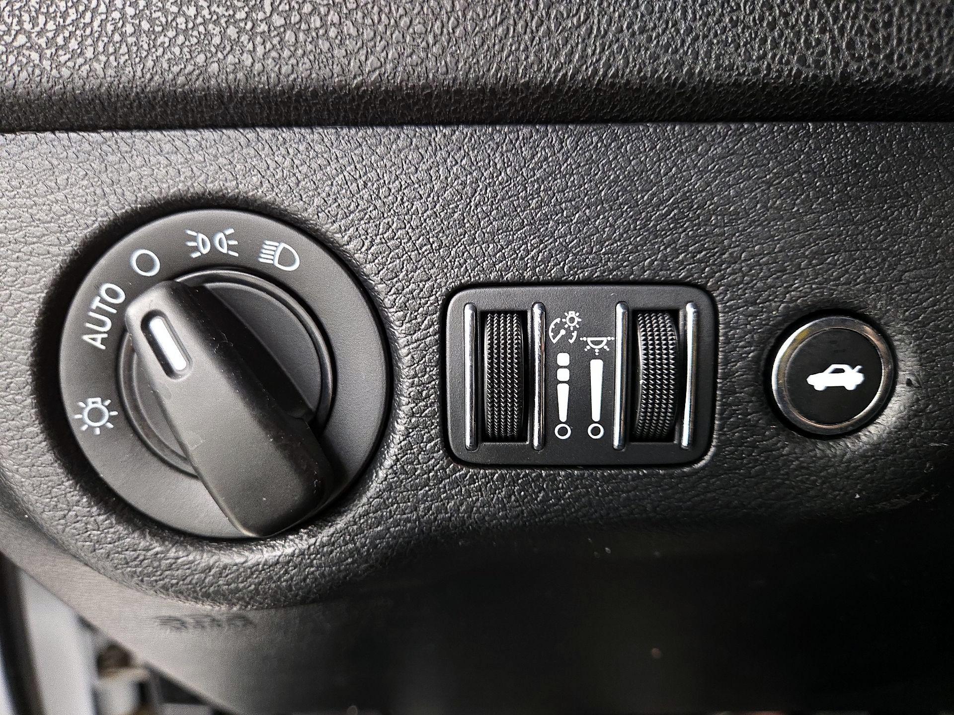 Thumbnail: 2022 Dodge Charger - 13