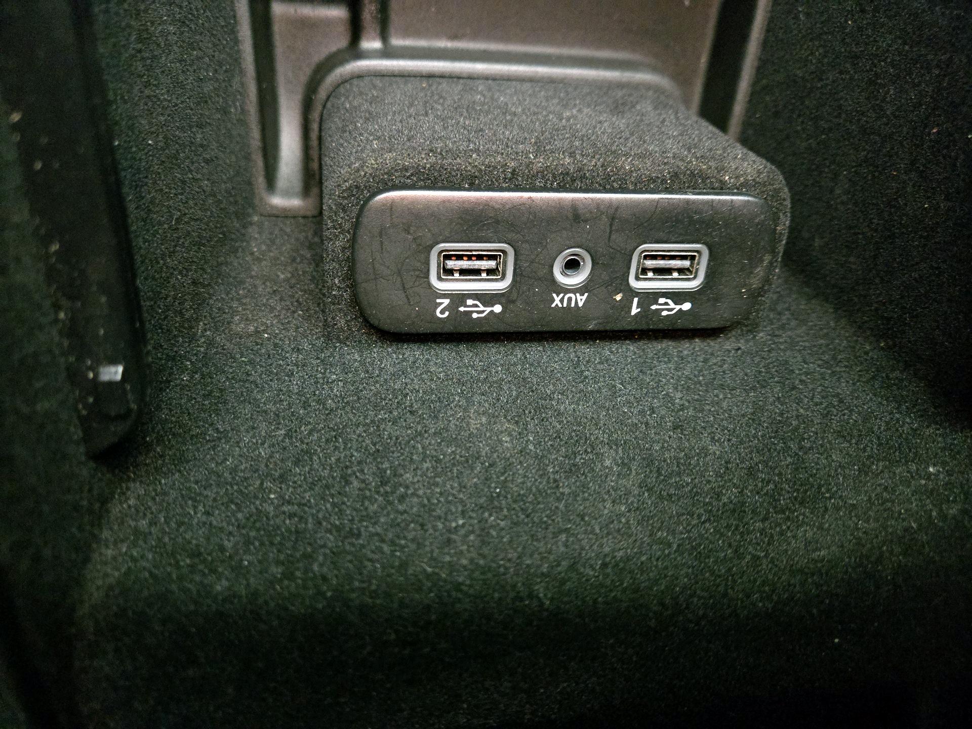 Thumbnail: 2022 Dodge Charger - 18