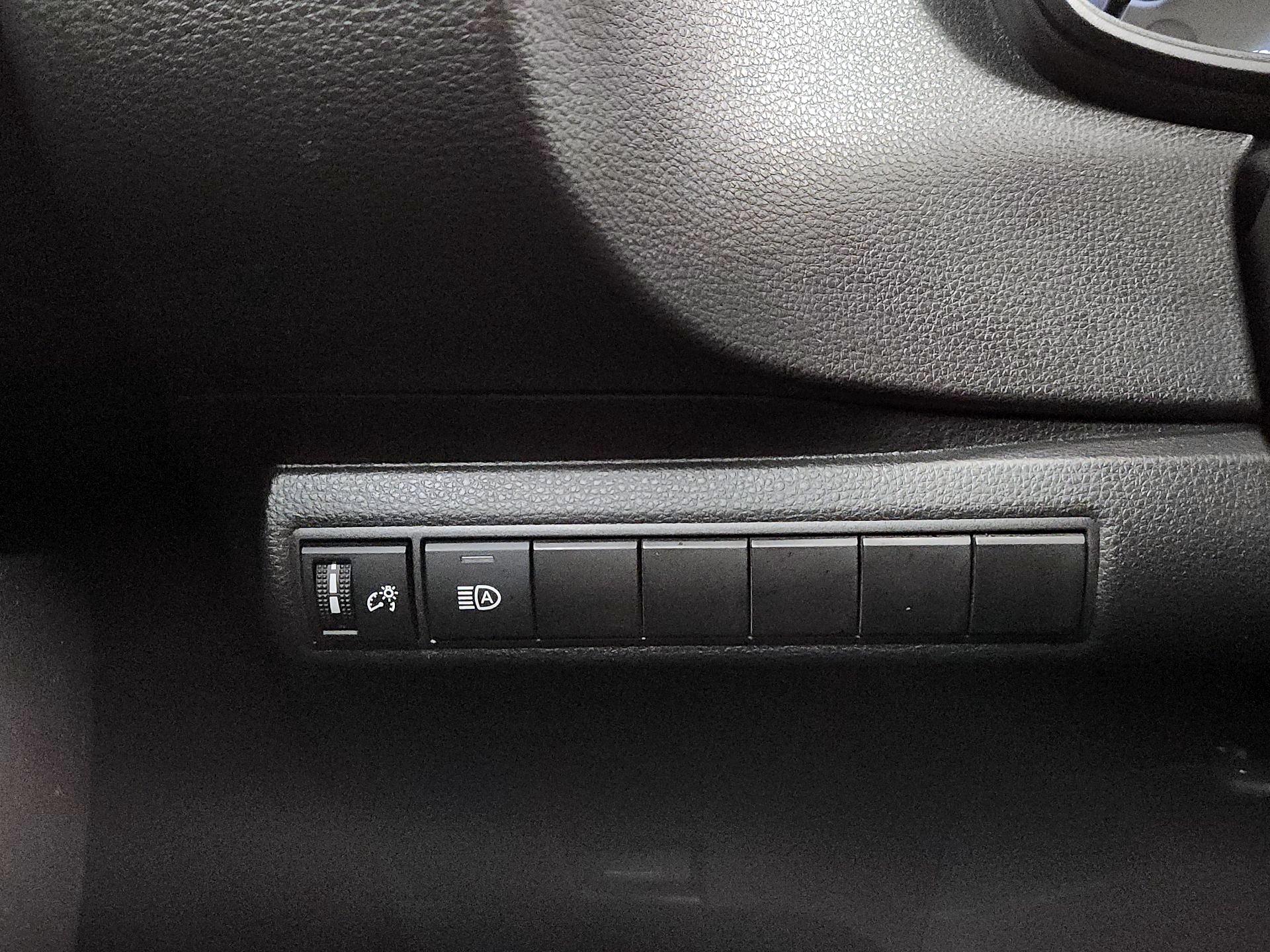 Thumbnail: 2025 Toyota Corolla - 13