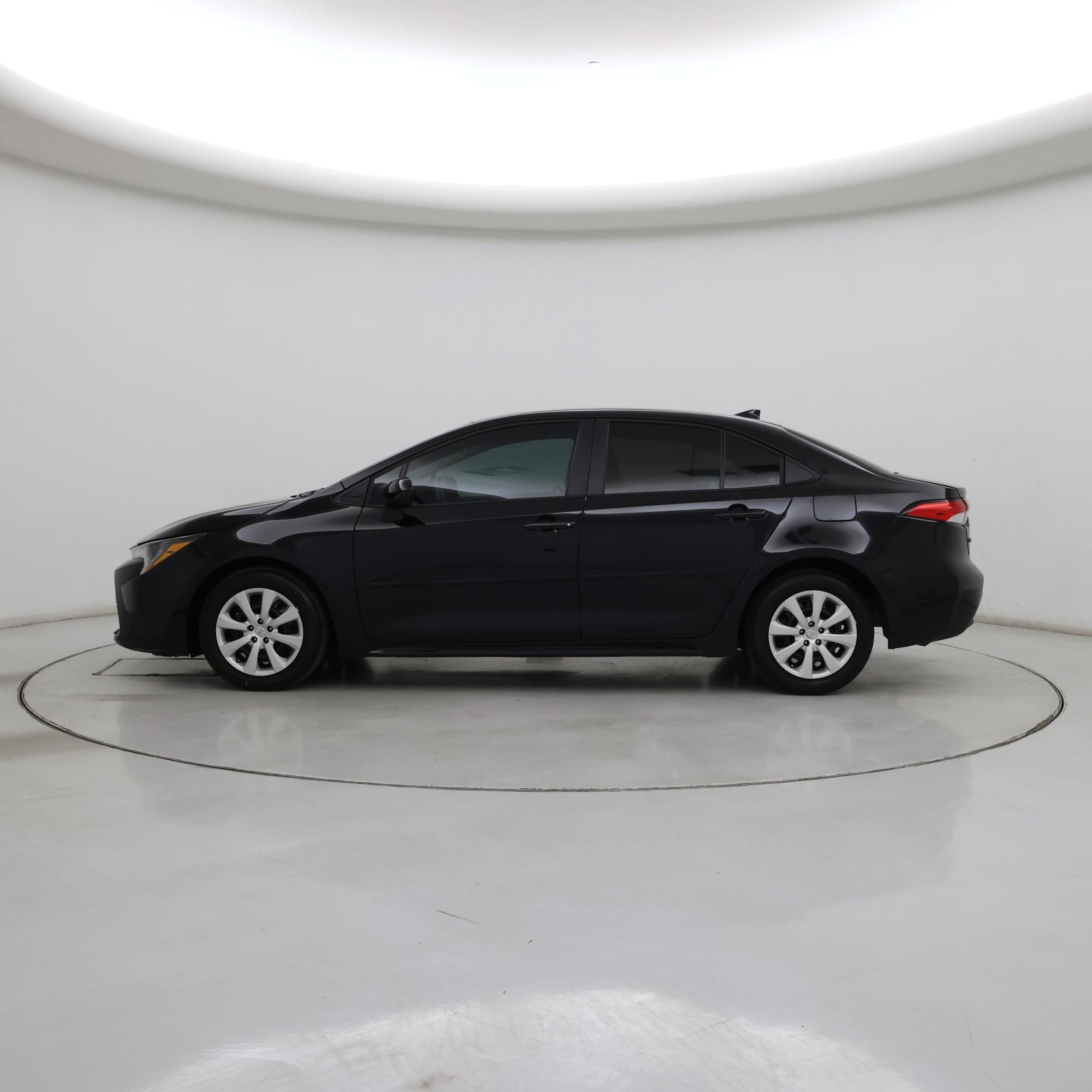 Thumbnail: 2025 Toyota Corolla - 3