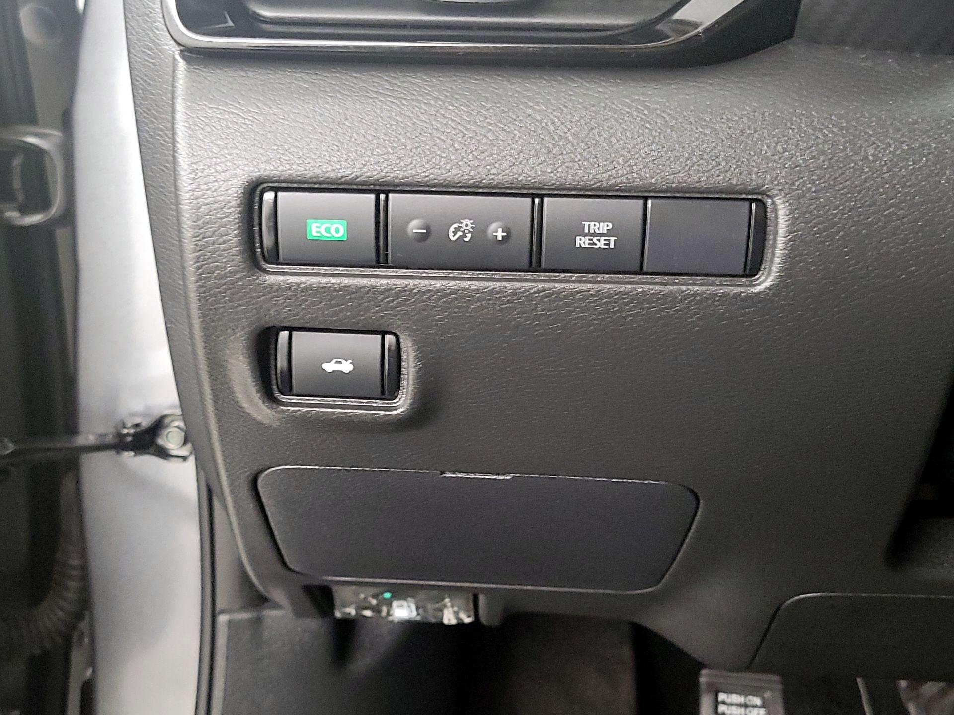 Thumbnail: 2023 Nissan Sentra - 13