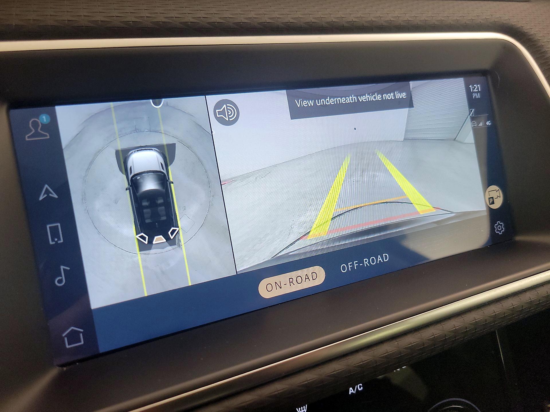 Thumbnail: 2021 Land Rover Range Rover Evoque - 15