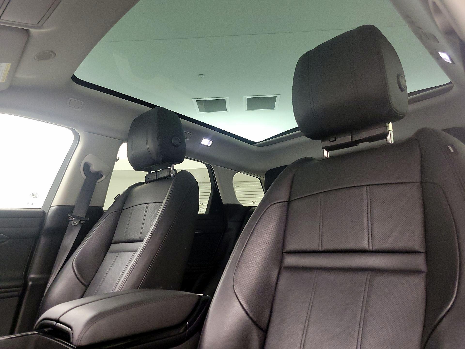 Thumbnail: 2021 Land Rover Range Rover Evoque - 20