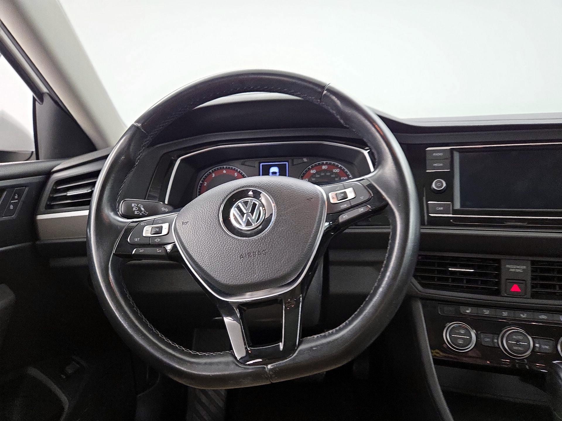 Thumbnail: 2019 Volkswagen Jetta - 10