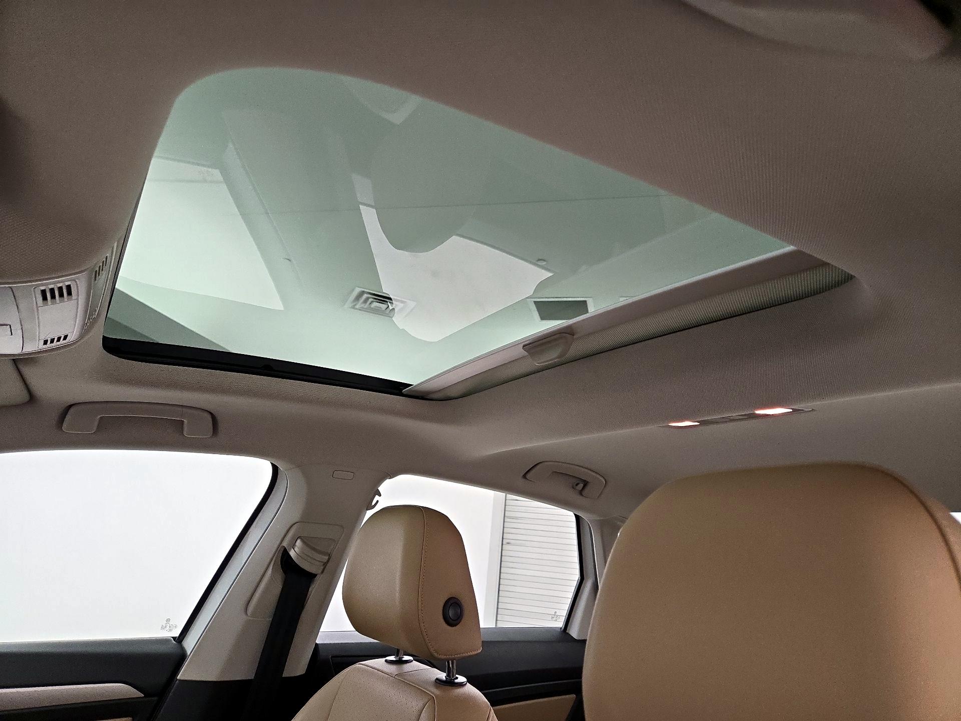 Thumbnail: 2019 Volkswagen Jetta - 19