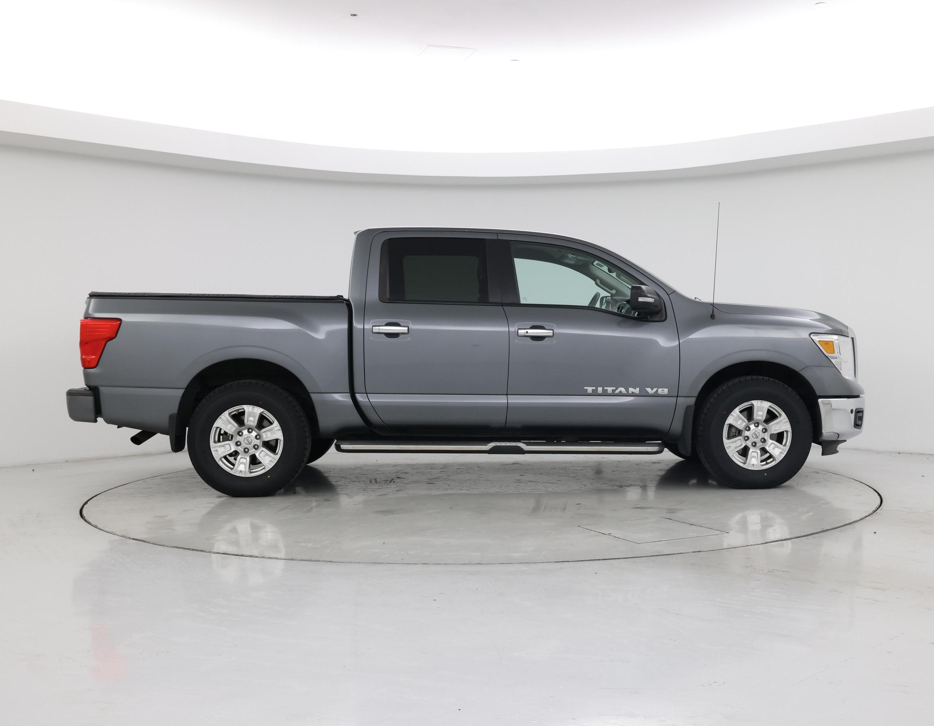 Thumbnail: 2018 Nissan Titan - 7