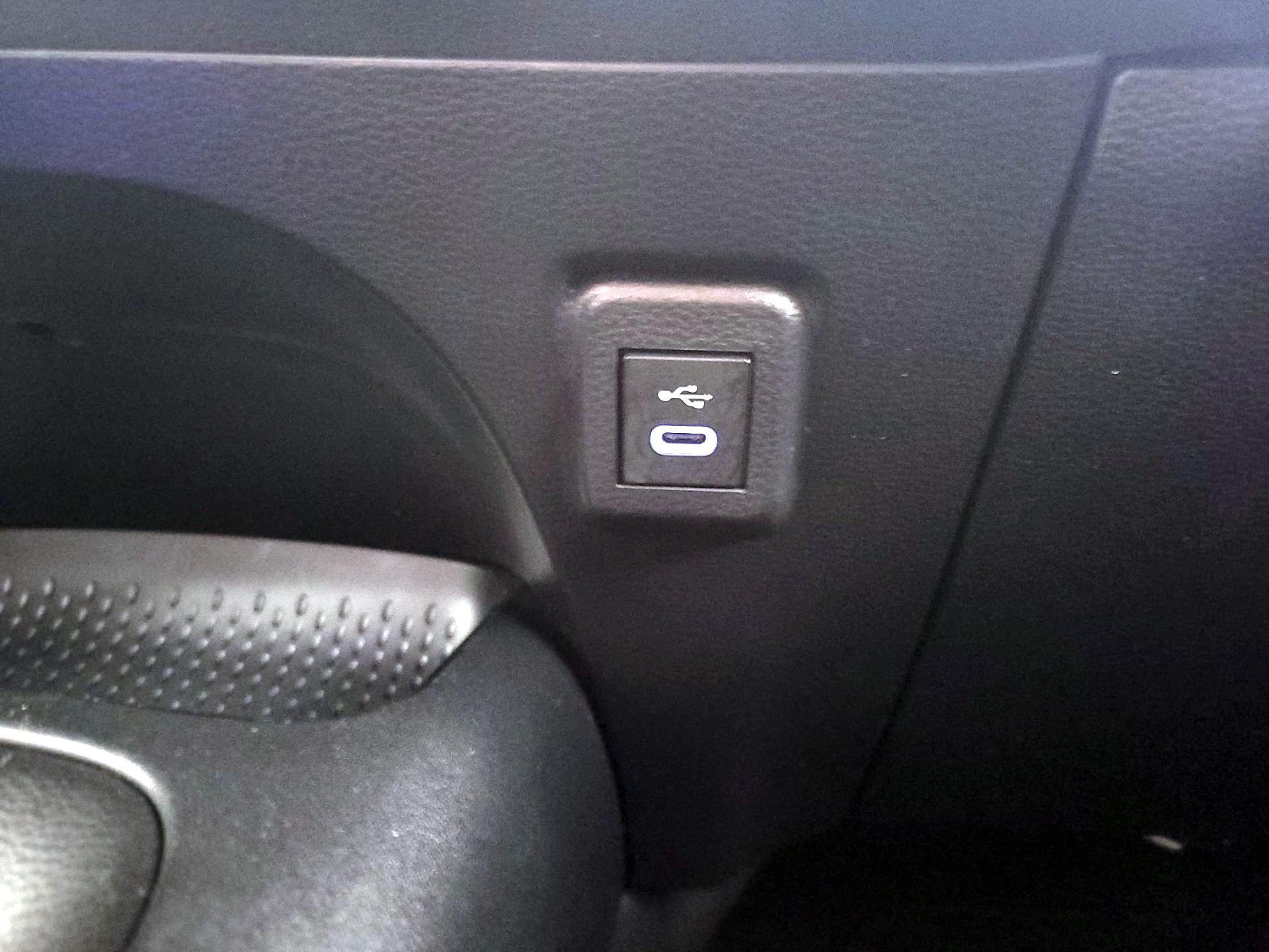 Thumbnail: 2024 Toyota Corolla - 18