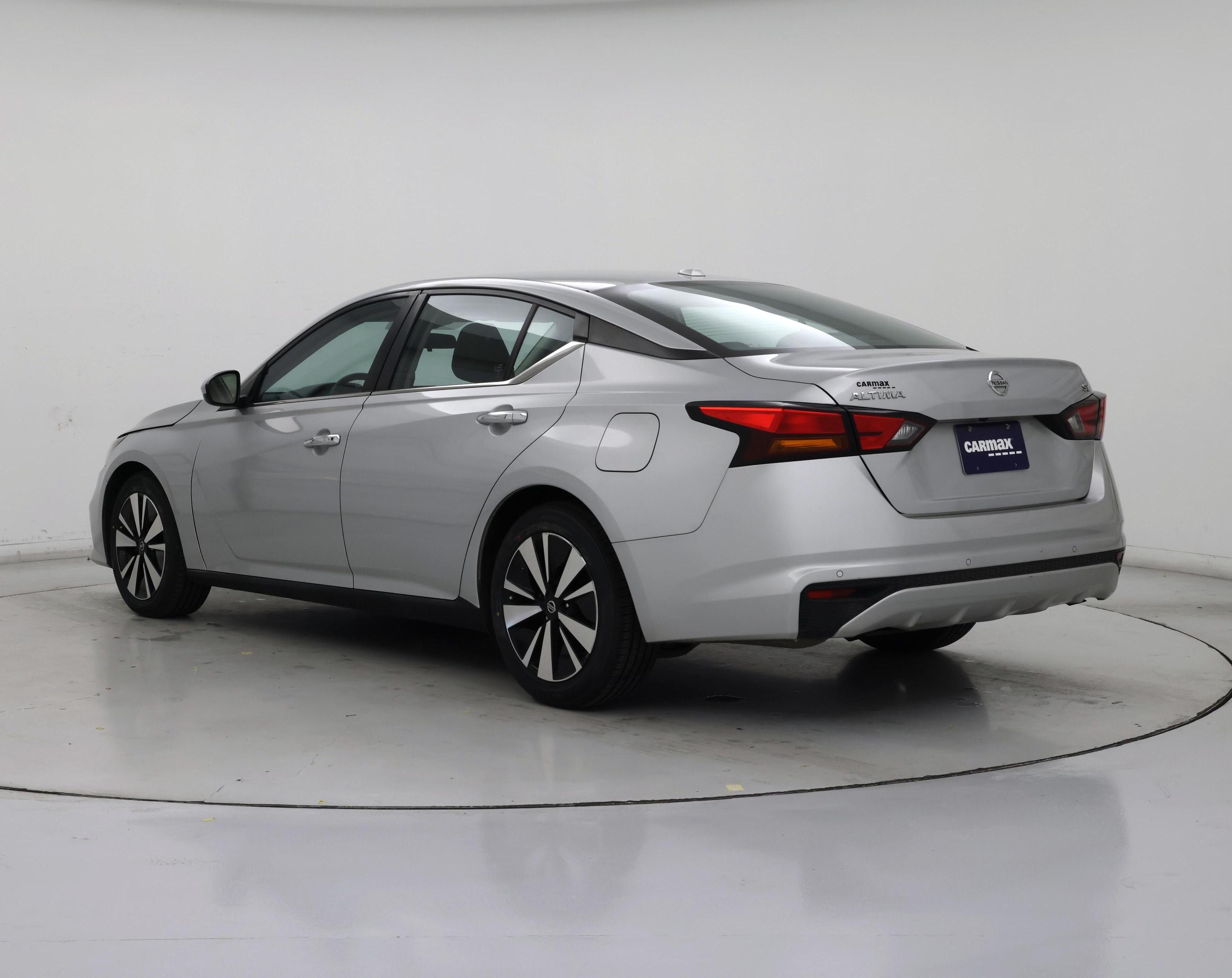 Thumbnail: 2022 Nissan Altima - 2