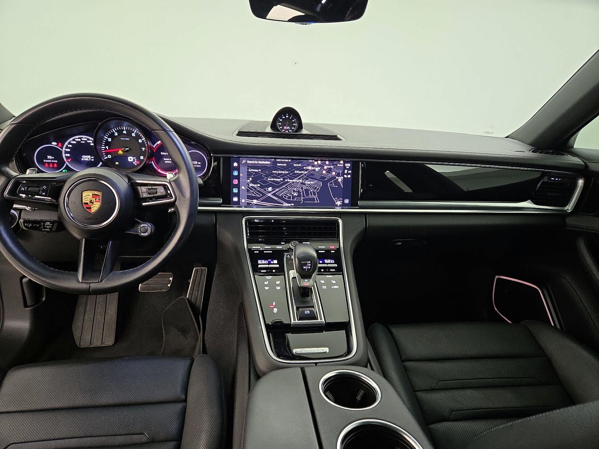 Thumbnail: 2023 Porsche Panamera - 9