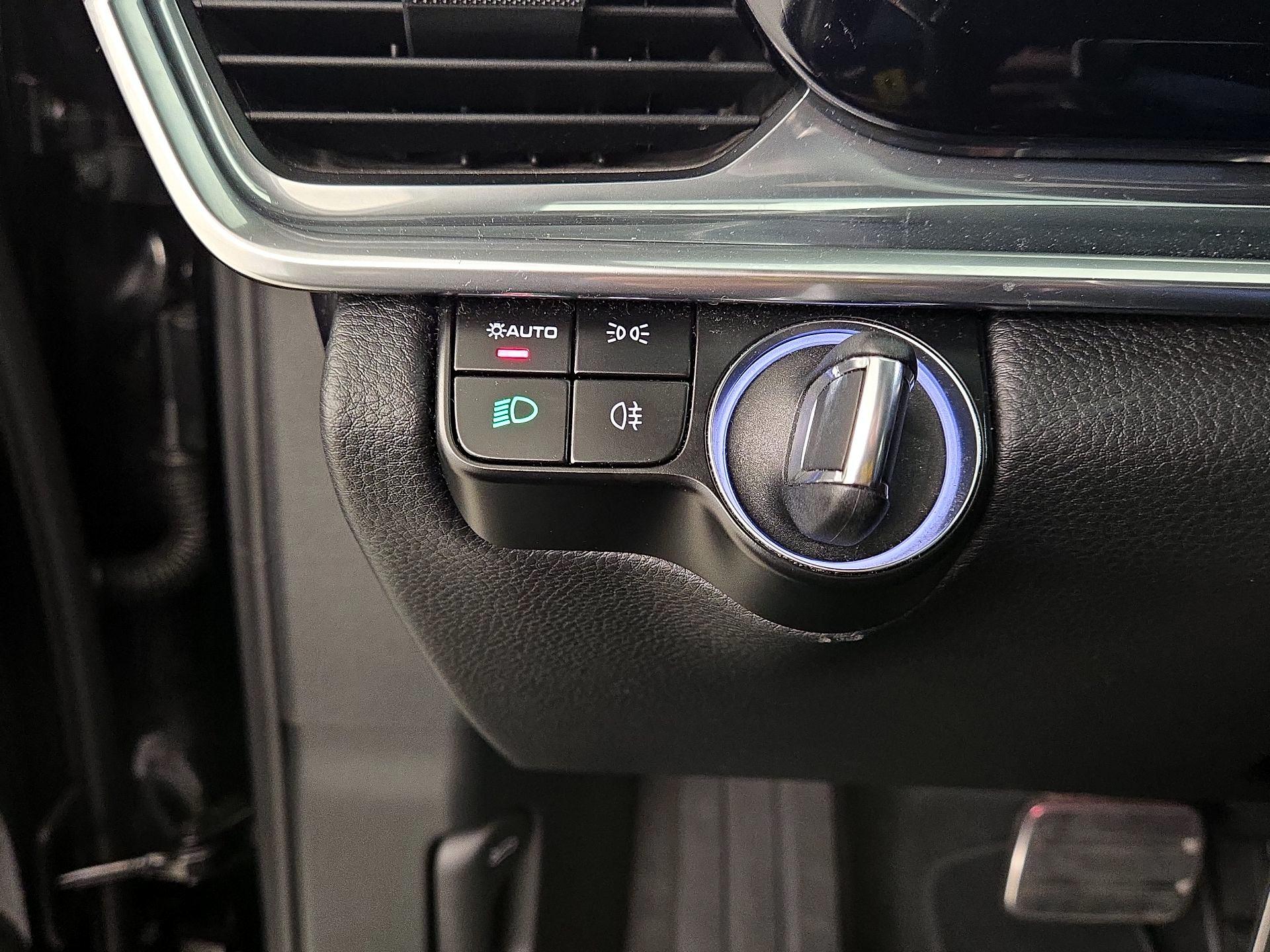 Thumbnail: 2023 Porsche Panamera - 13