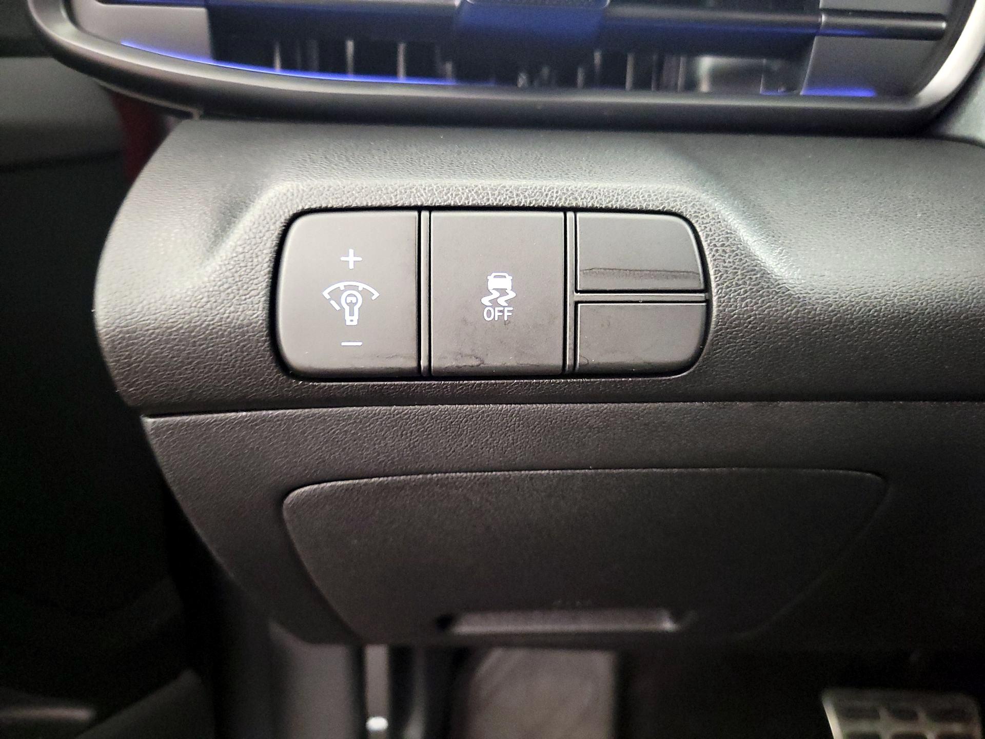 Thumbnail: 2025 Hyundai Elantra - 13